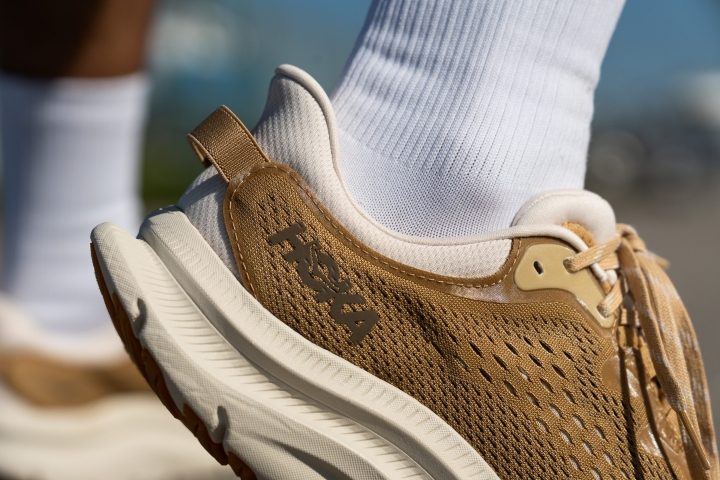 zapatillas de running HOKA mixta constitución media ritmo medio pie normal ultra trail Heel tab