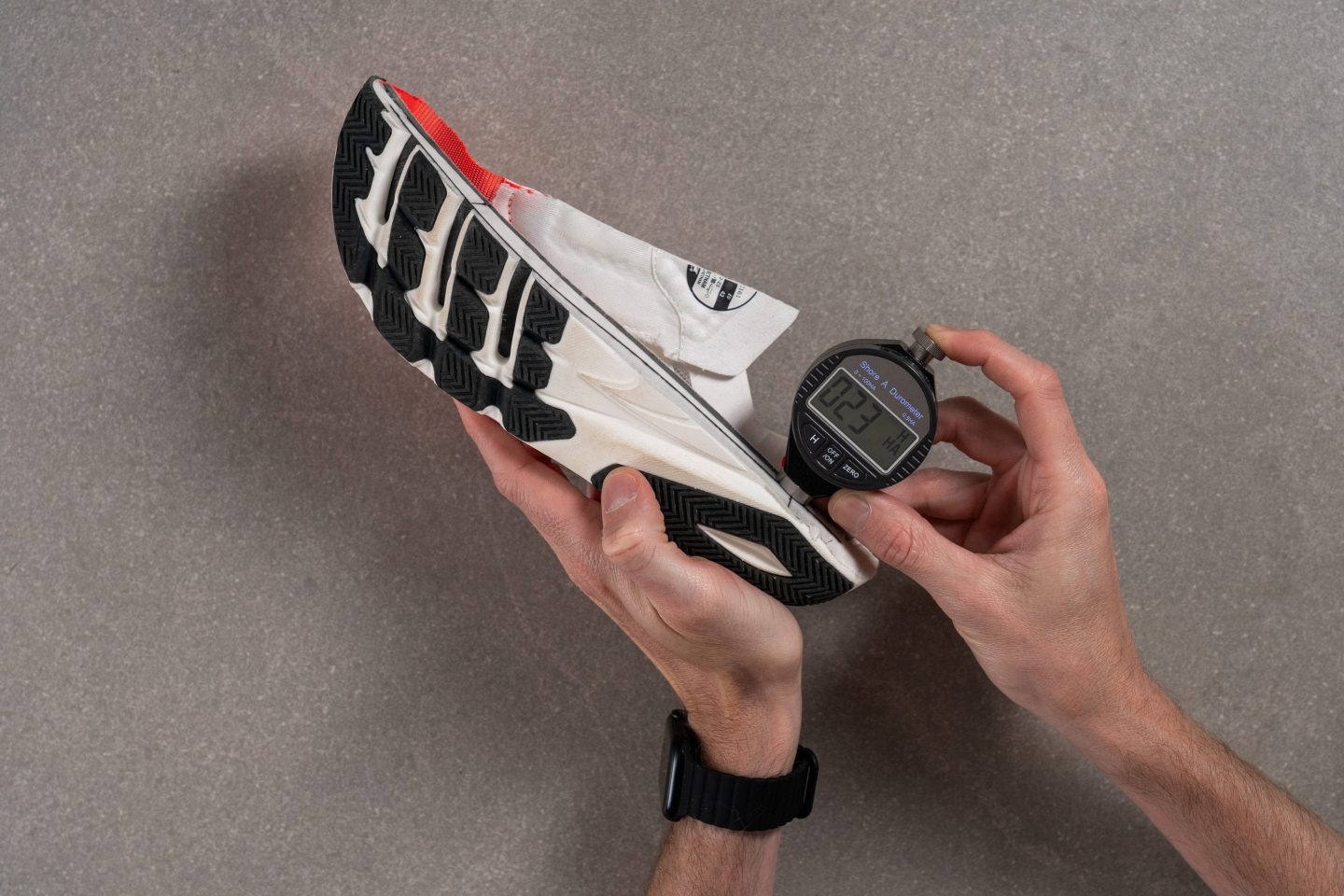Cut in half: Altra Vanish Carbon 2 Review (2024) | RunRepeat