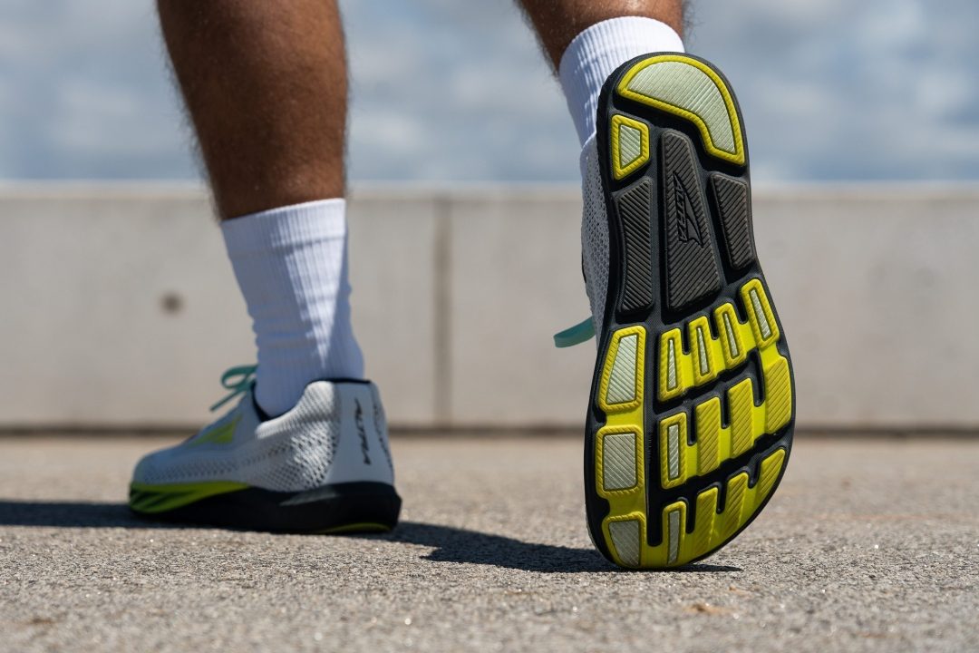 Cut in half: Altra Escalante Racer 2 Review (2024) | RunRepeat