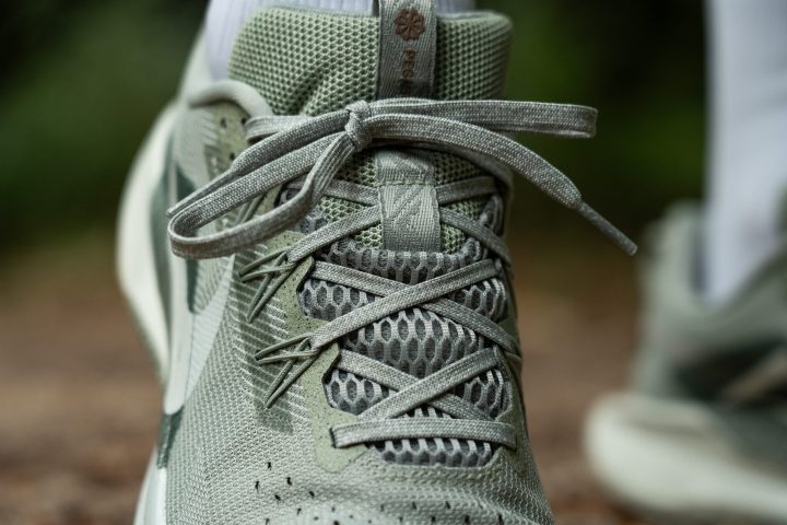 Nike Pegasus Trail 5 lacing