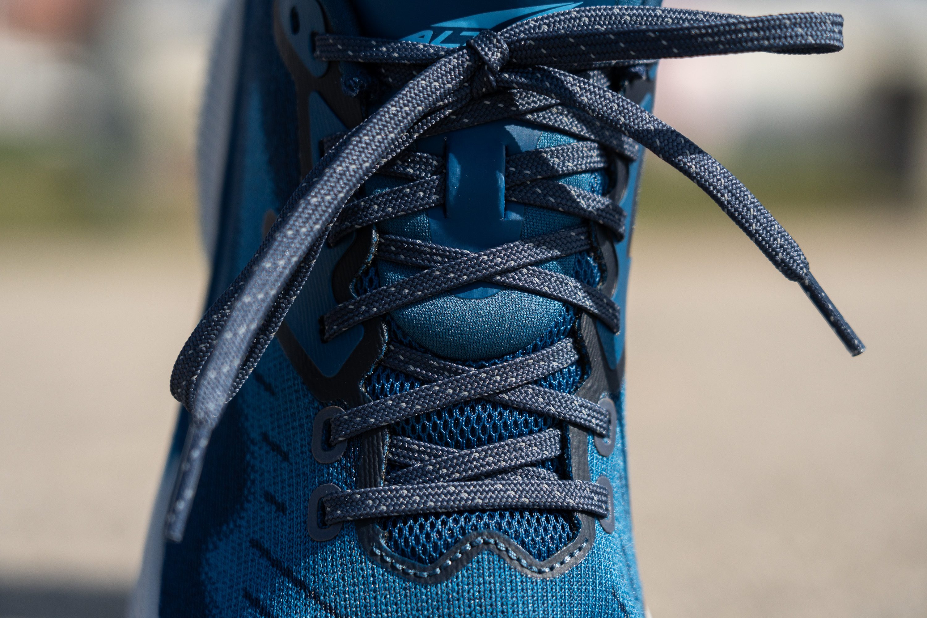 Altra Experience Flow laces