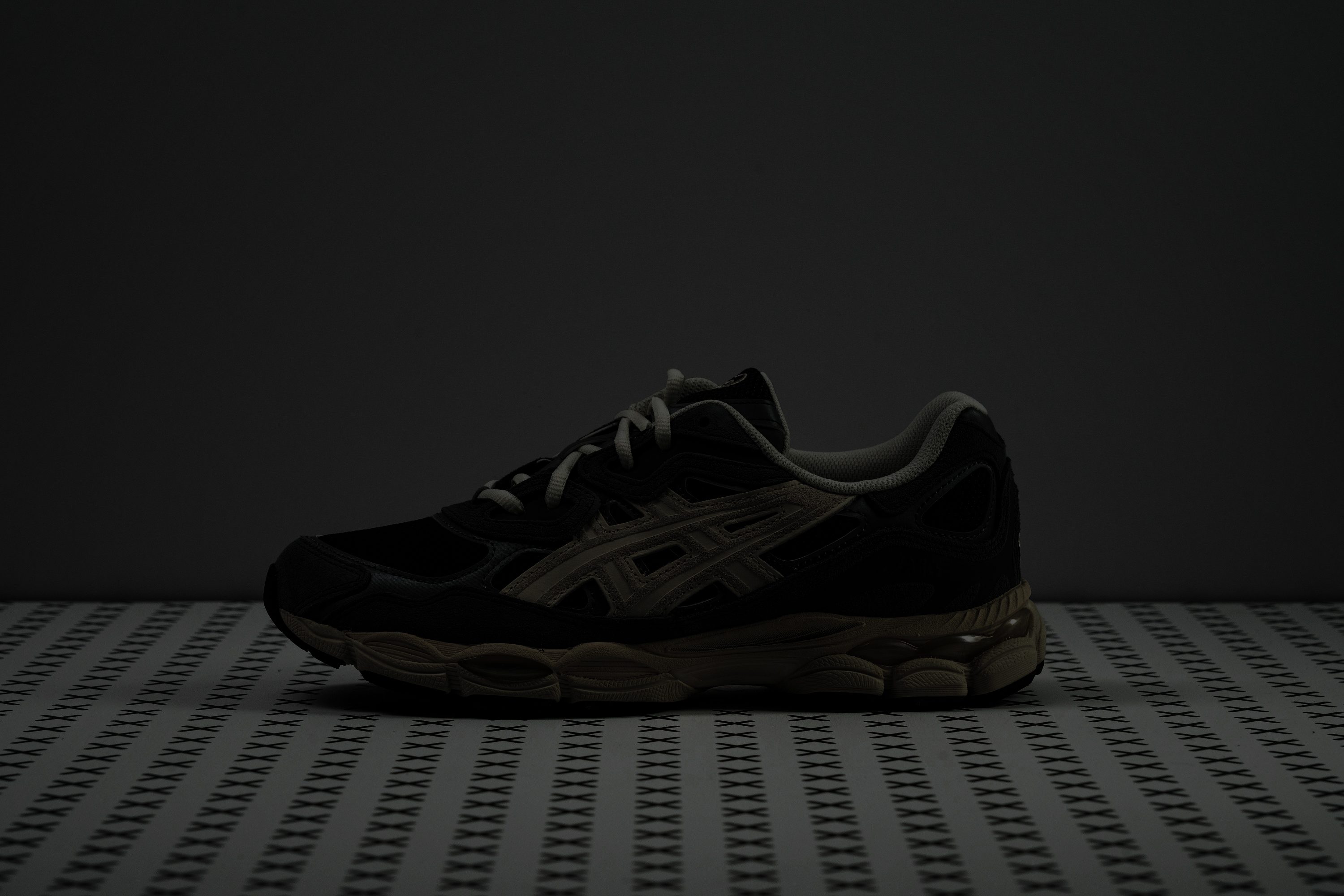 ASICS Gel NYC Reflective elements-1