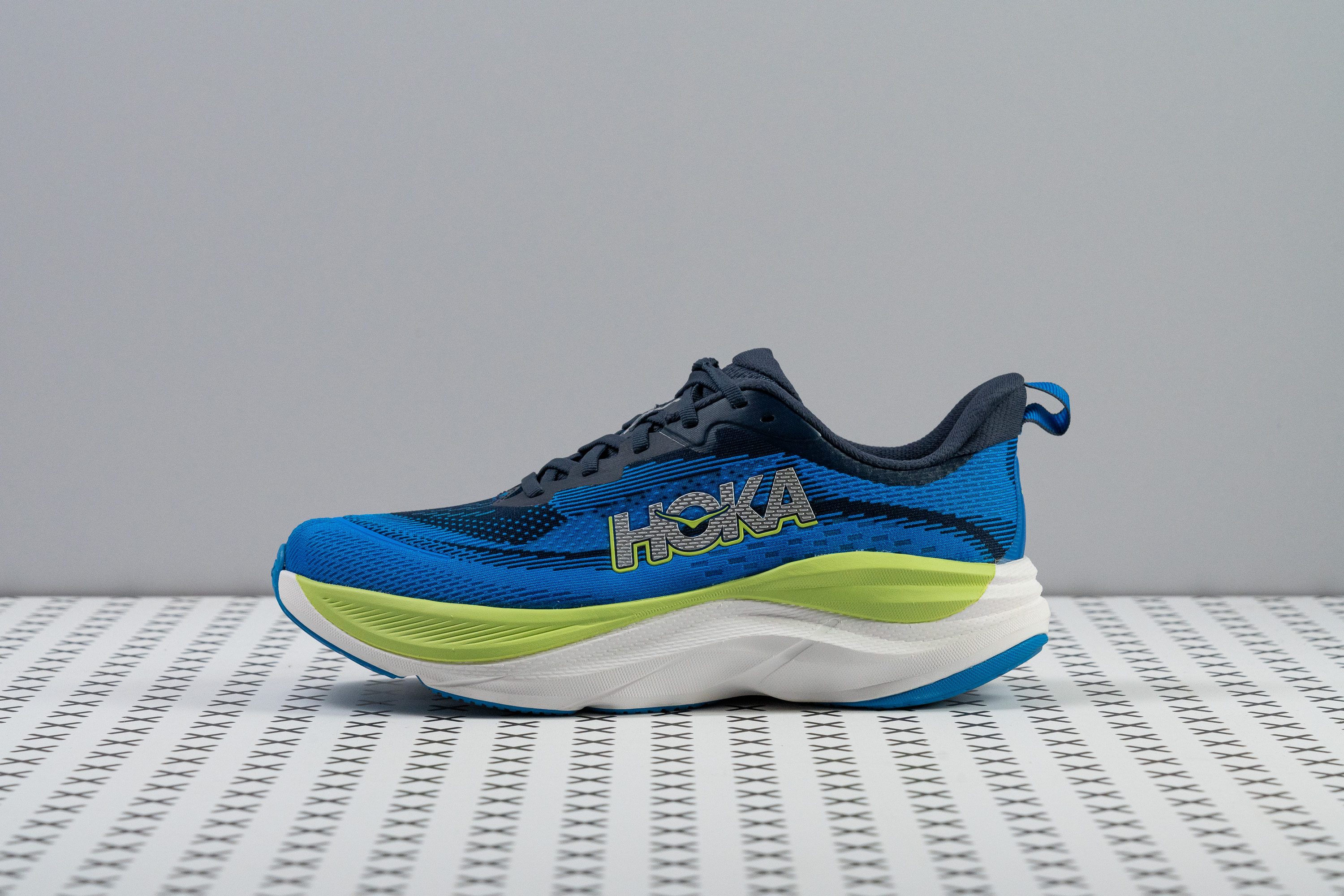 Hoka Skyflow lateral