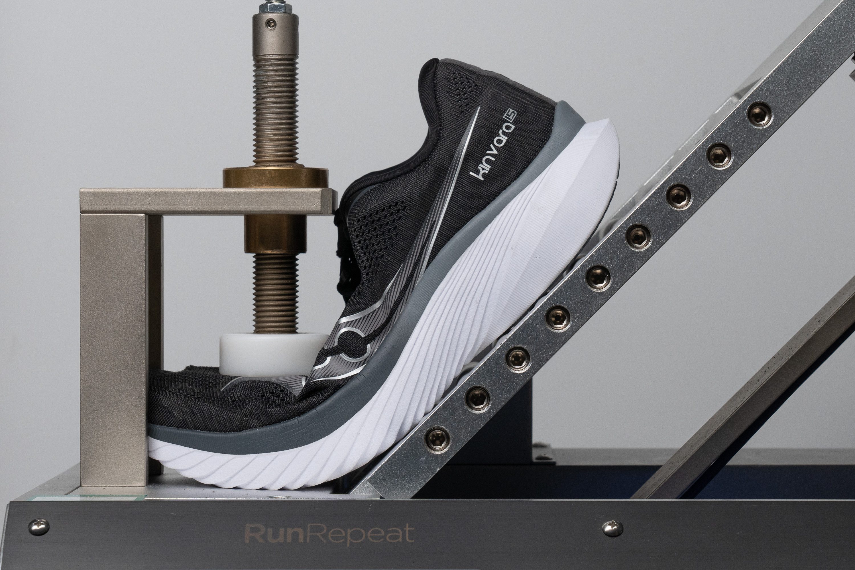 Saucony Kinvara 15 Flexibility / Stiffness