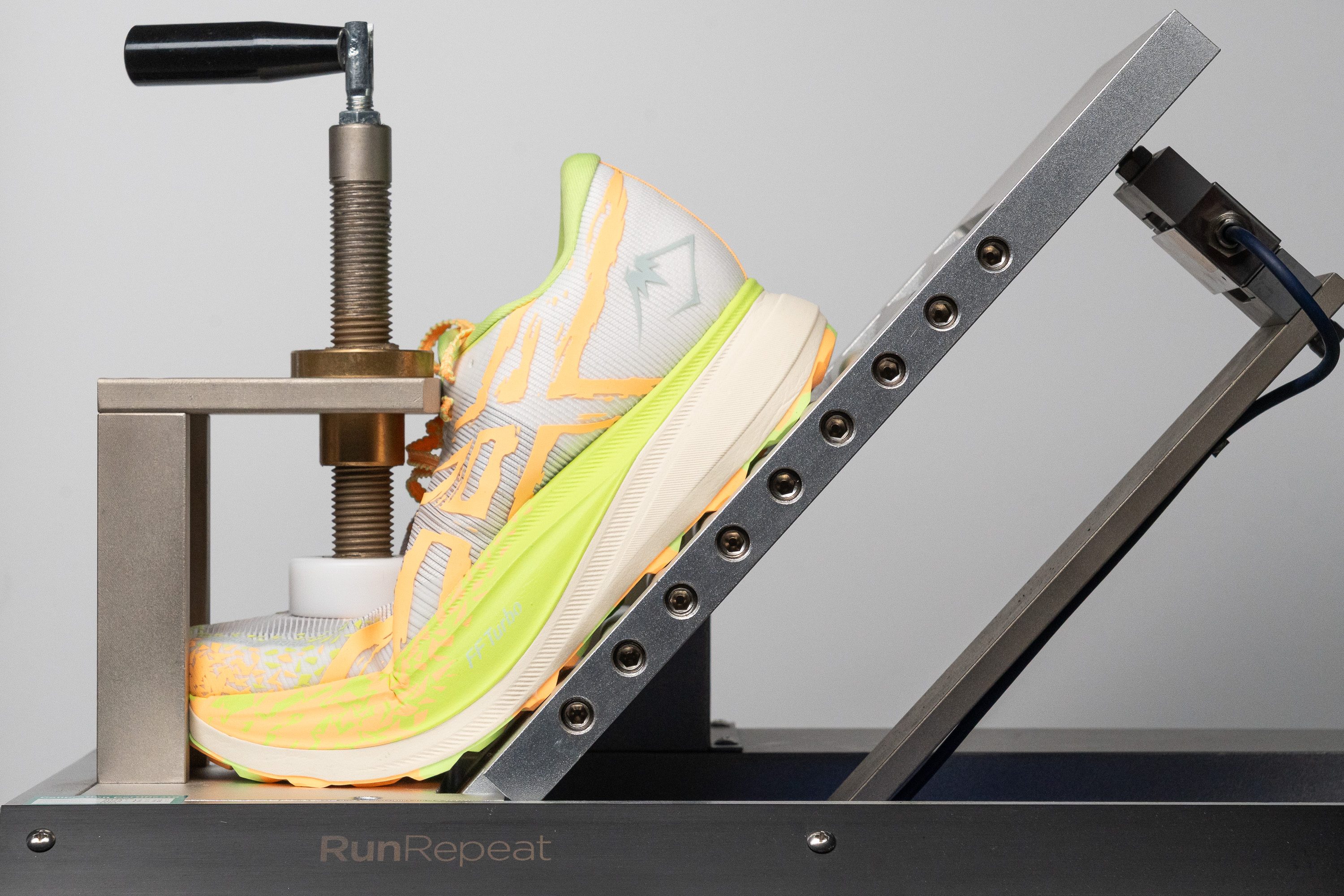 ASICS Metafuji Trail Flexibility / Stiffness