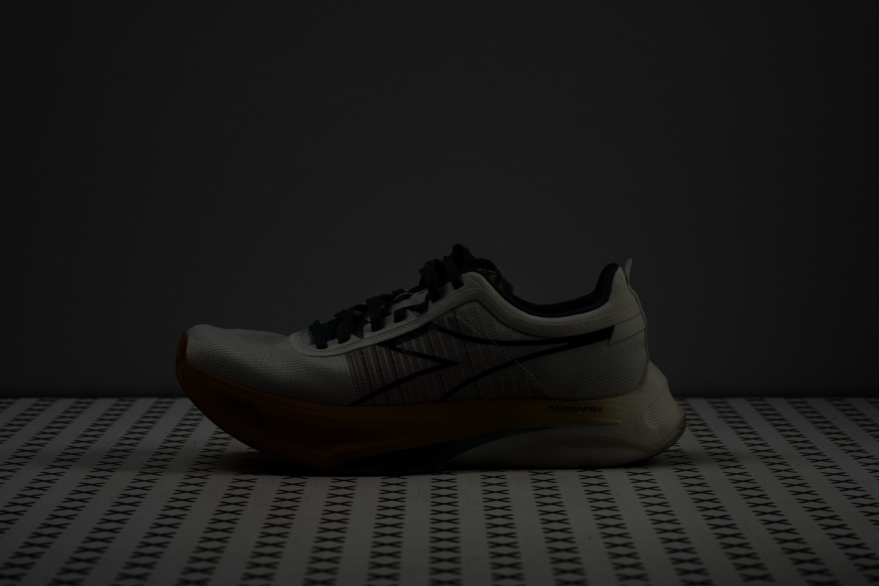 Diadora Gara Carbon Reflective elements