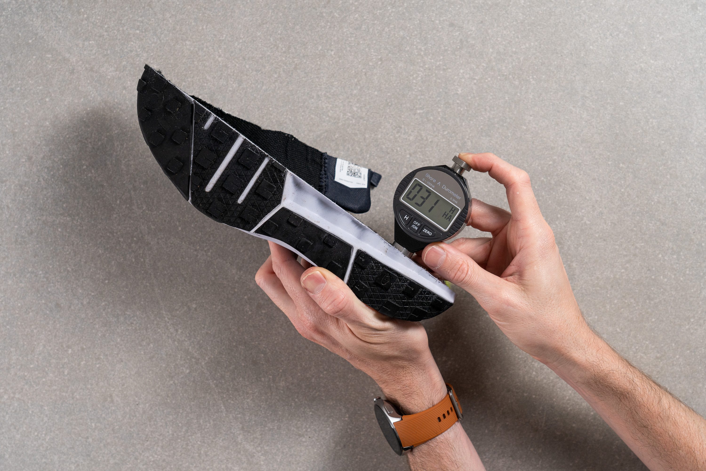 On Cloudhorizon Waterproof Midsole softness durometer