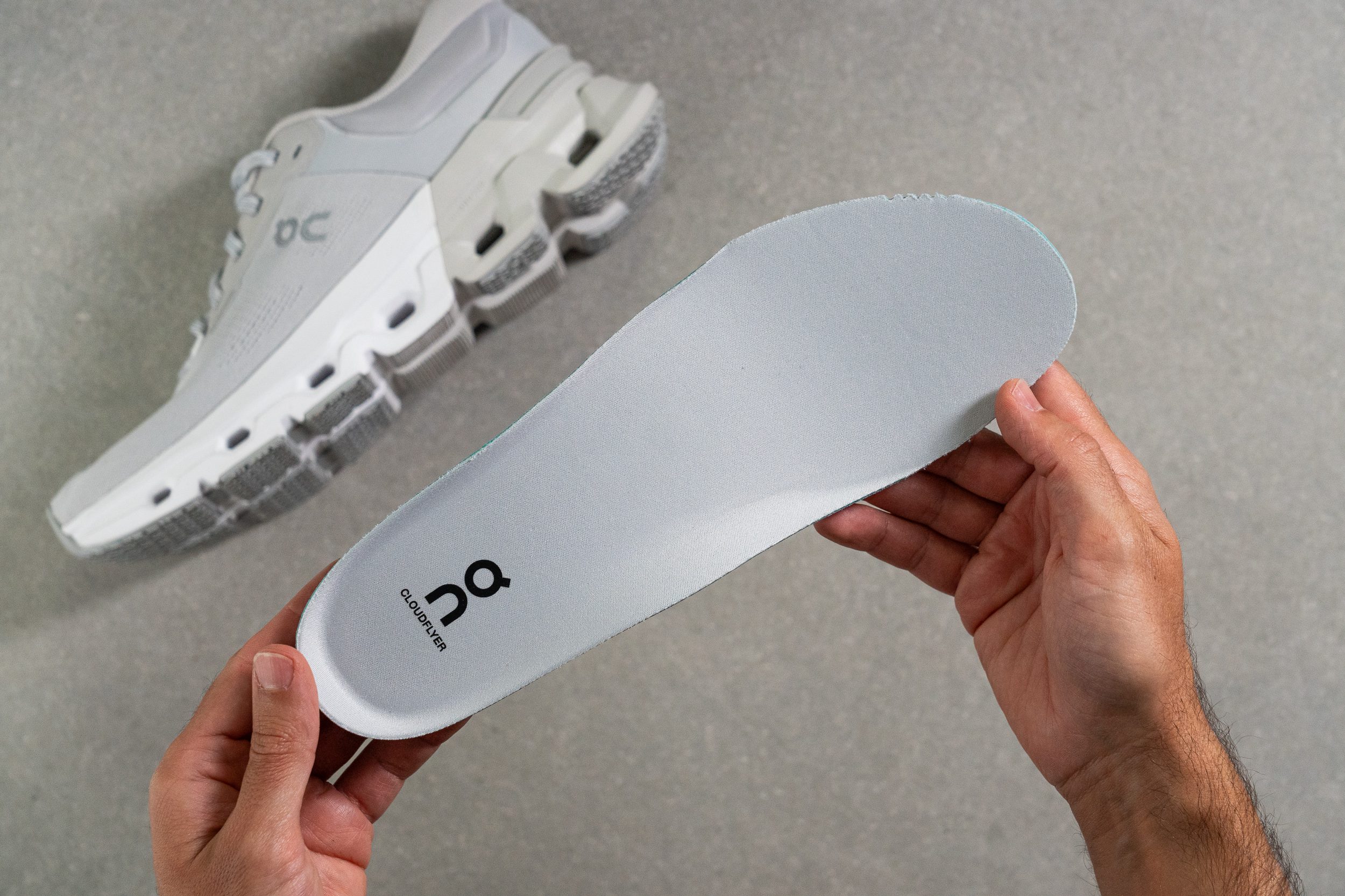 On Cloudflyer 5 Removable insole