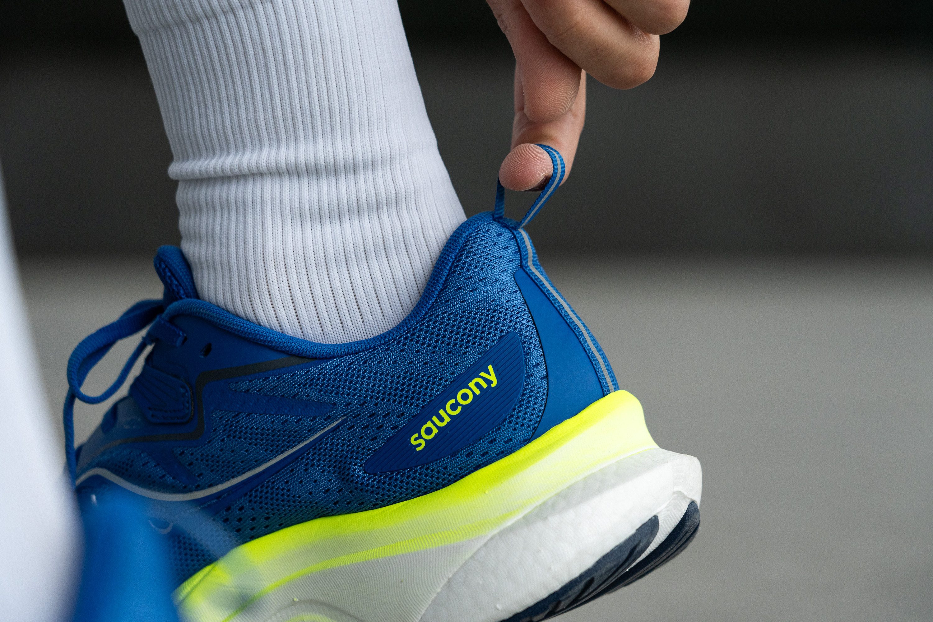 Saucony Tempus 2 Heel tab