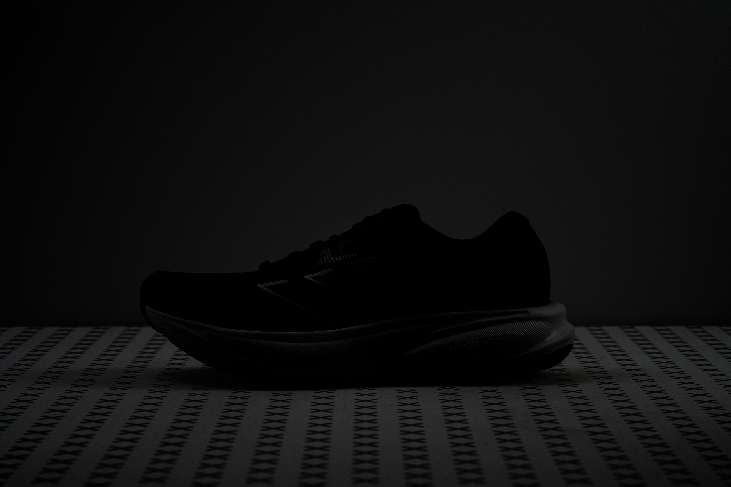 adidas Response 2 Reflective elements