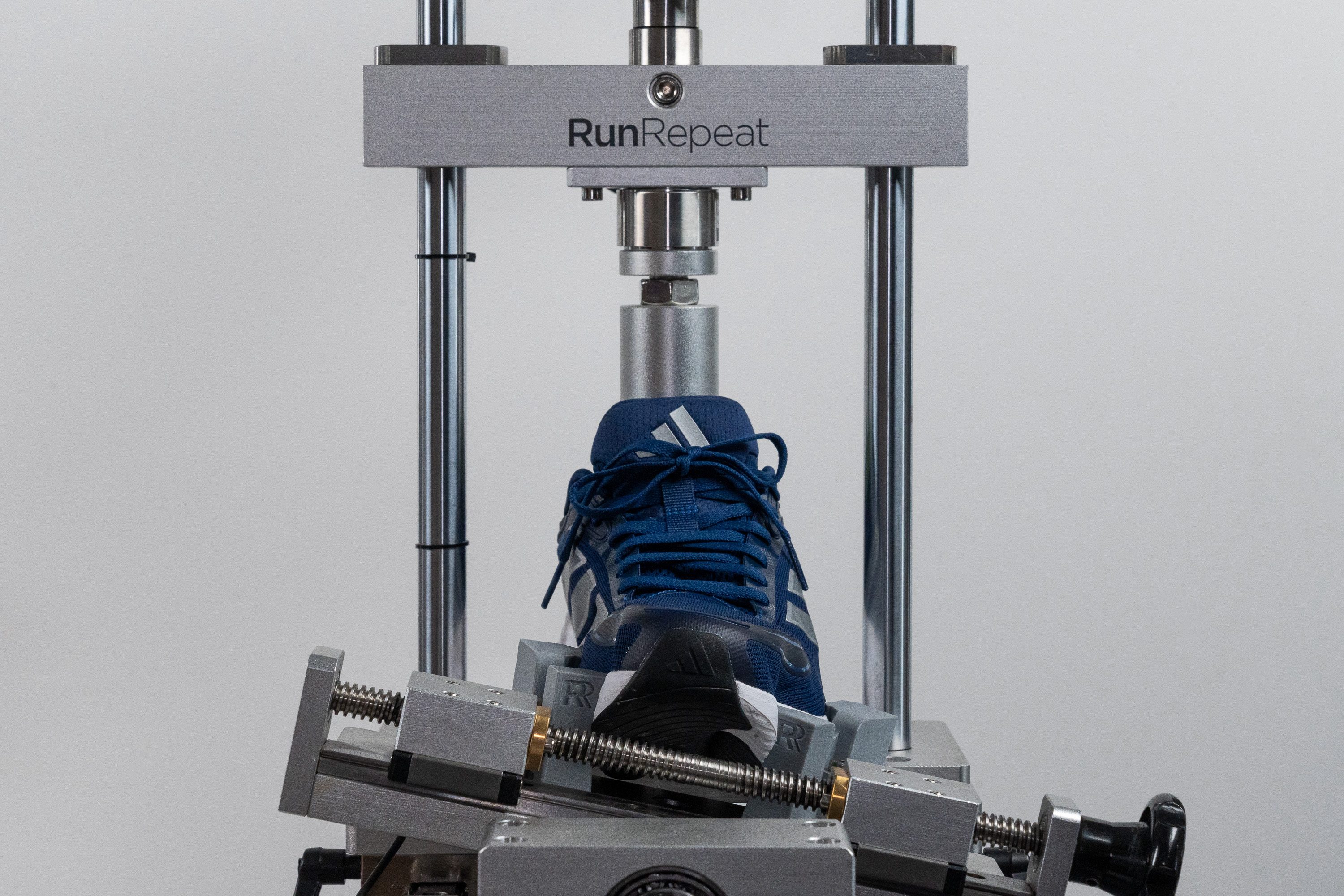adidas Response 2 Torsional rigidity
