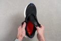 Nike Revolution 7 EasyOn Tongue: gusset type
