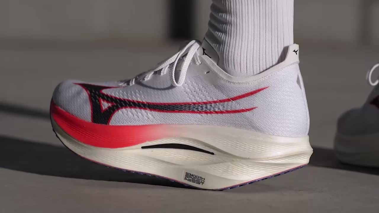 Cut in half: Mizuno Wave Rebellion Pro 3 Review (2025) | RunRepeat