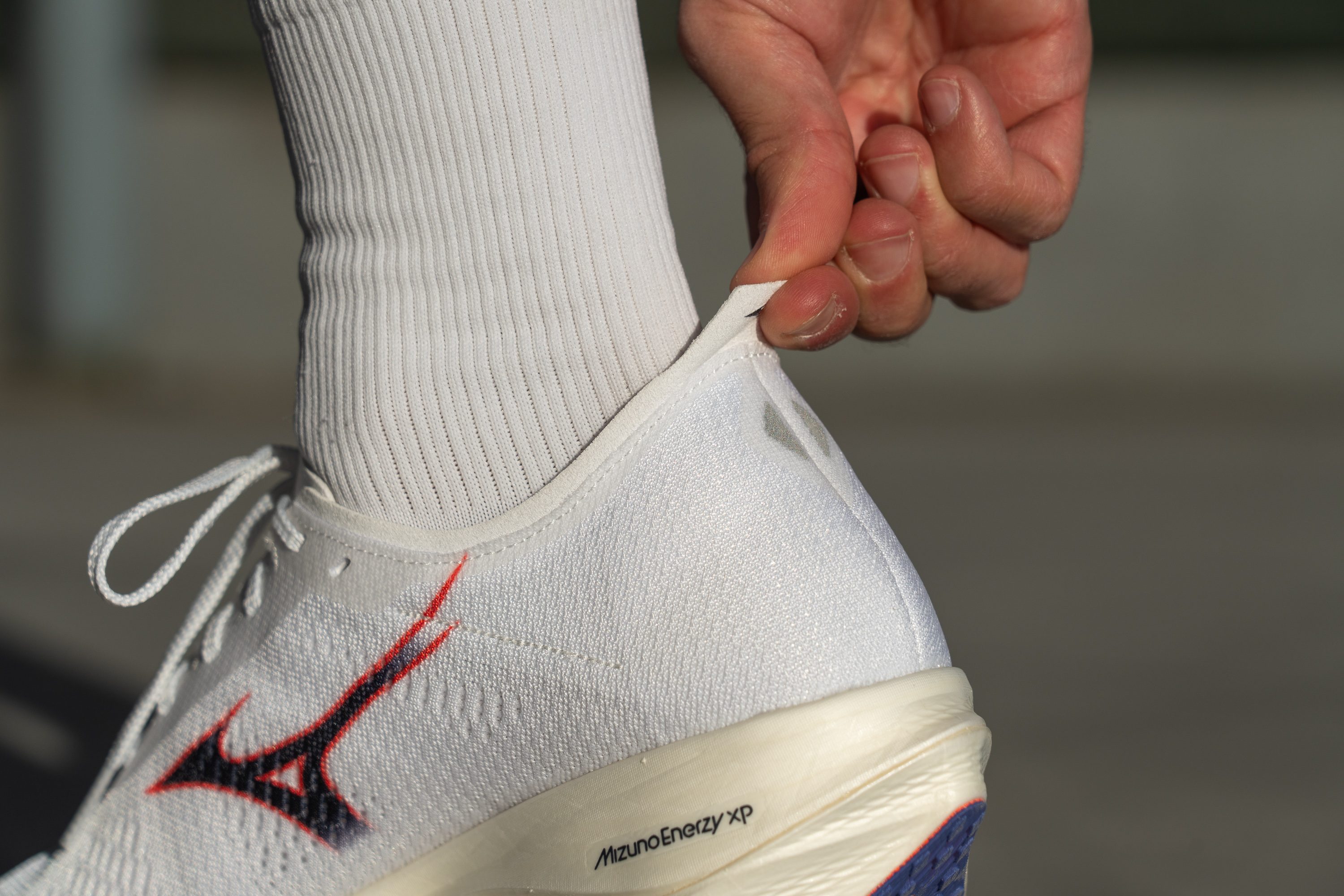 Mizuno Wave Rebellion Pro 3 Heel tab