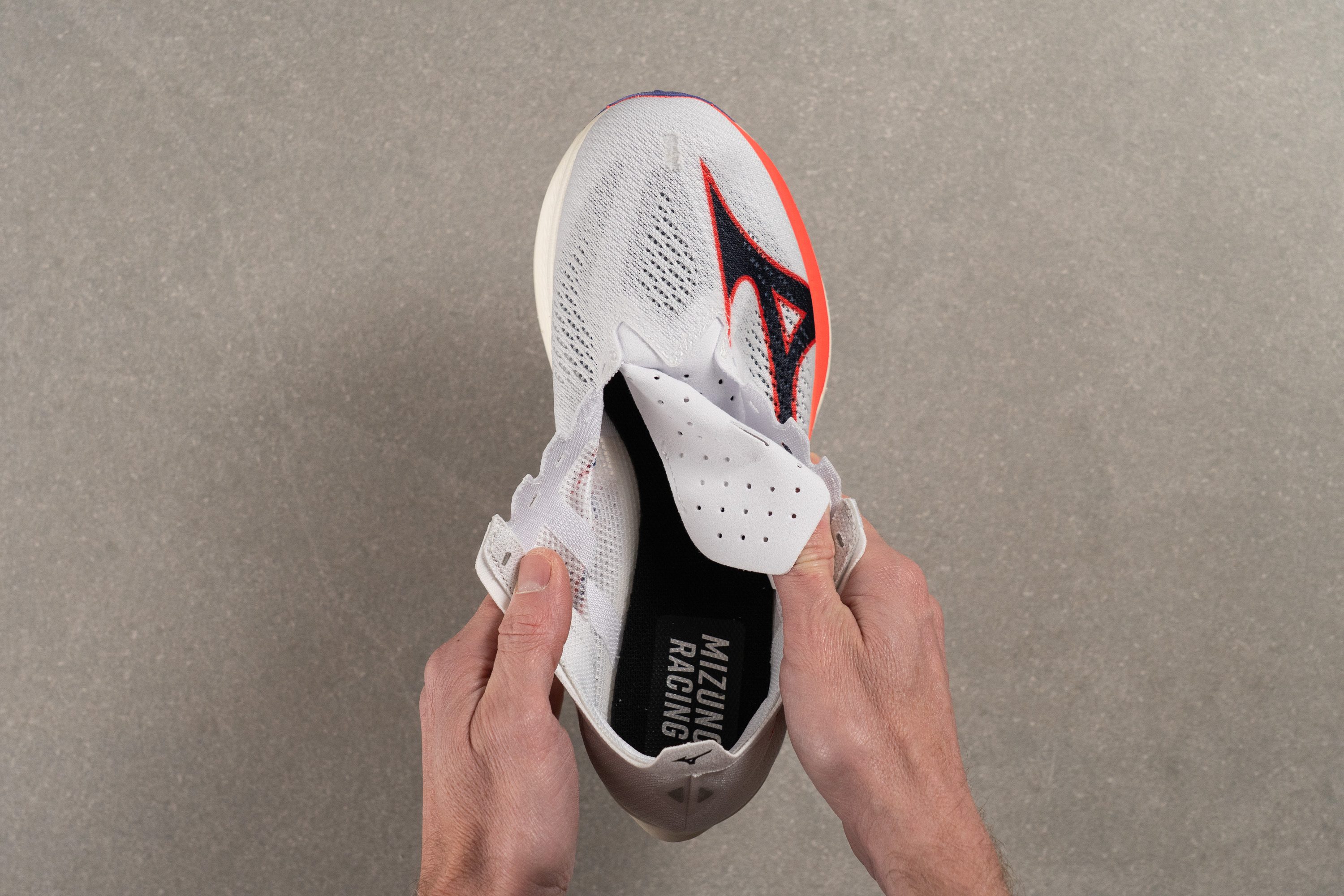 Mizuno Wave Rebellion Pro 3 Tongue: gusset type