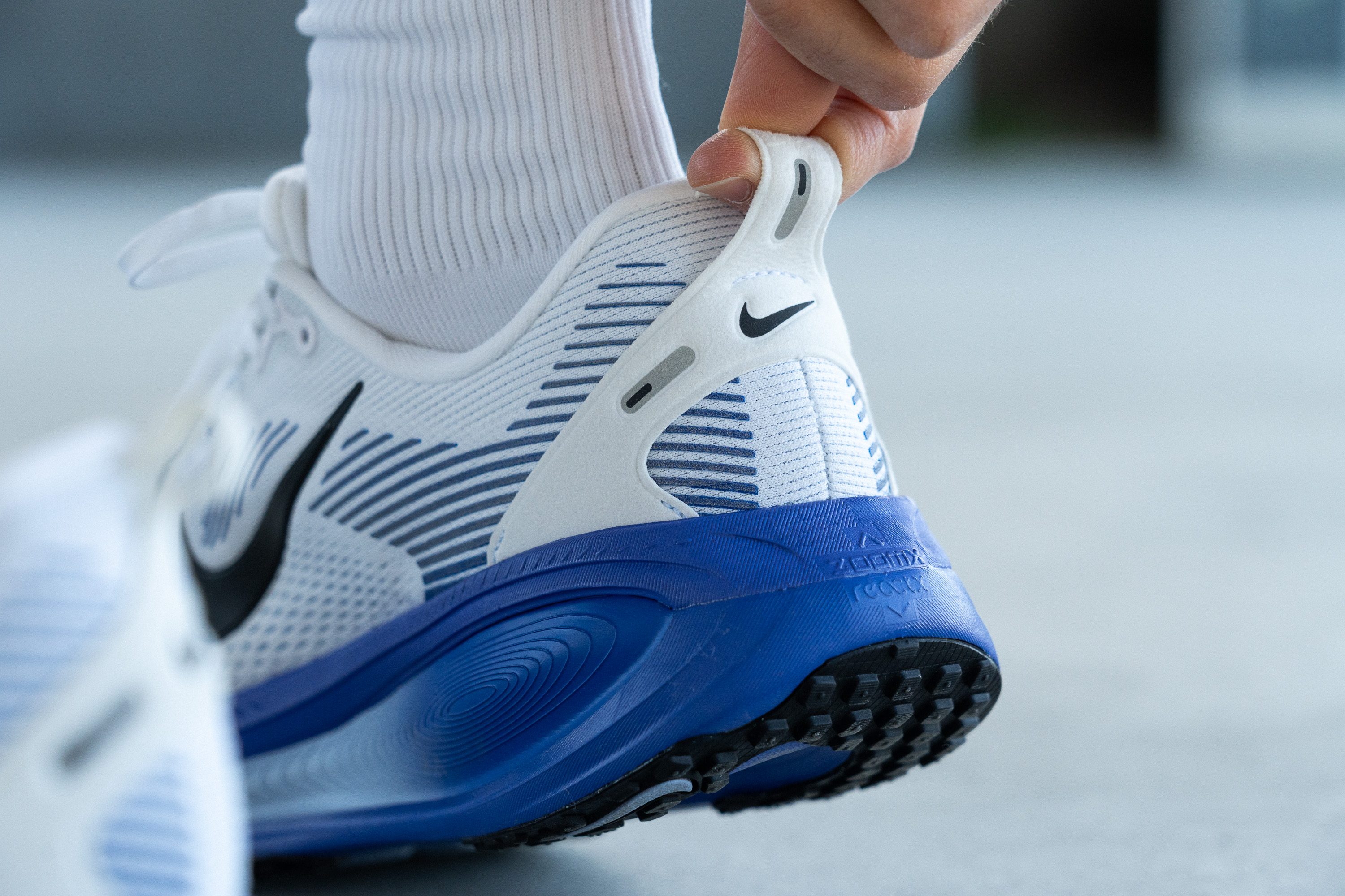 Nike Vomero 18 Heel tab