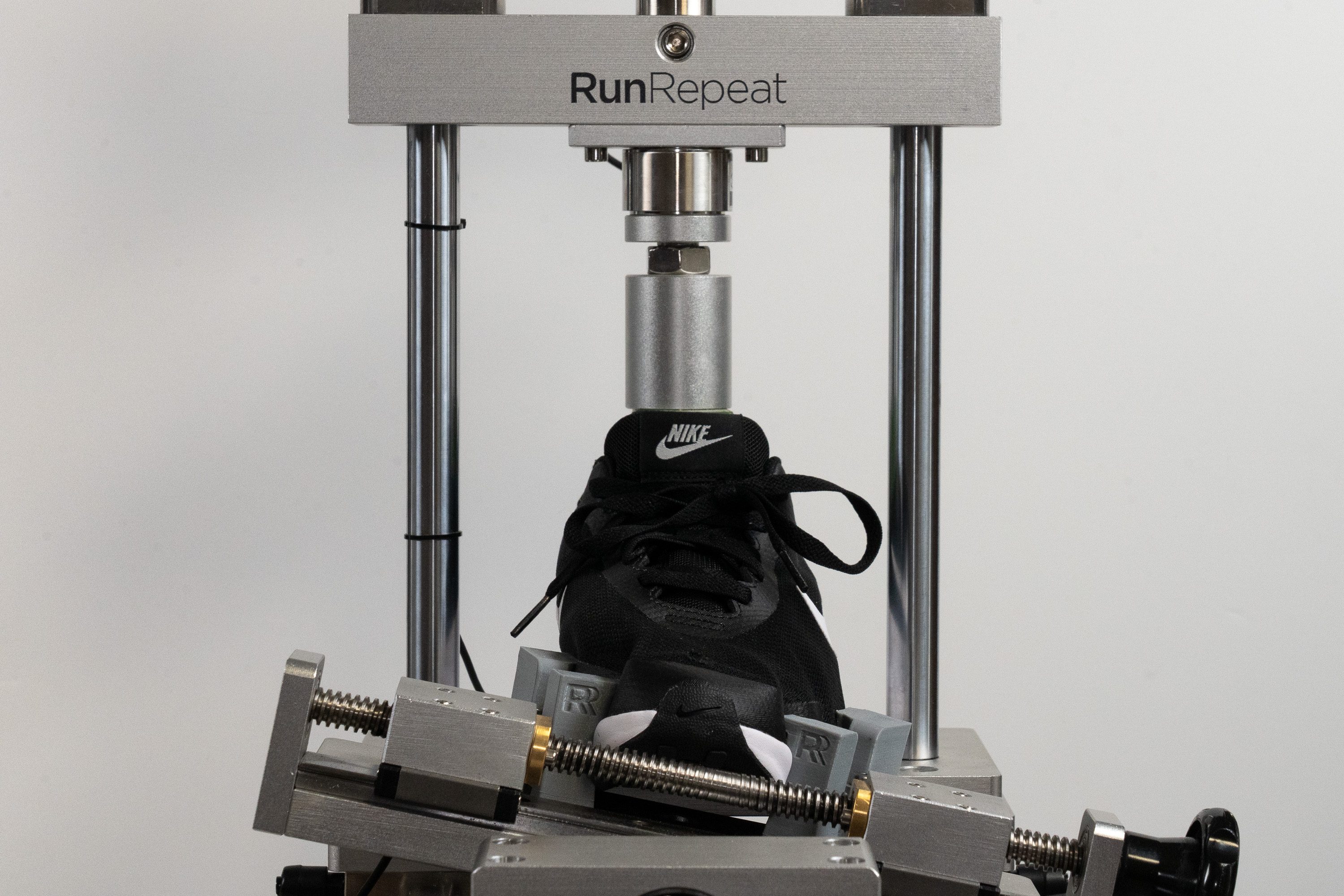 Nike Promina Torsional rigidity