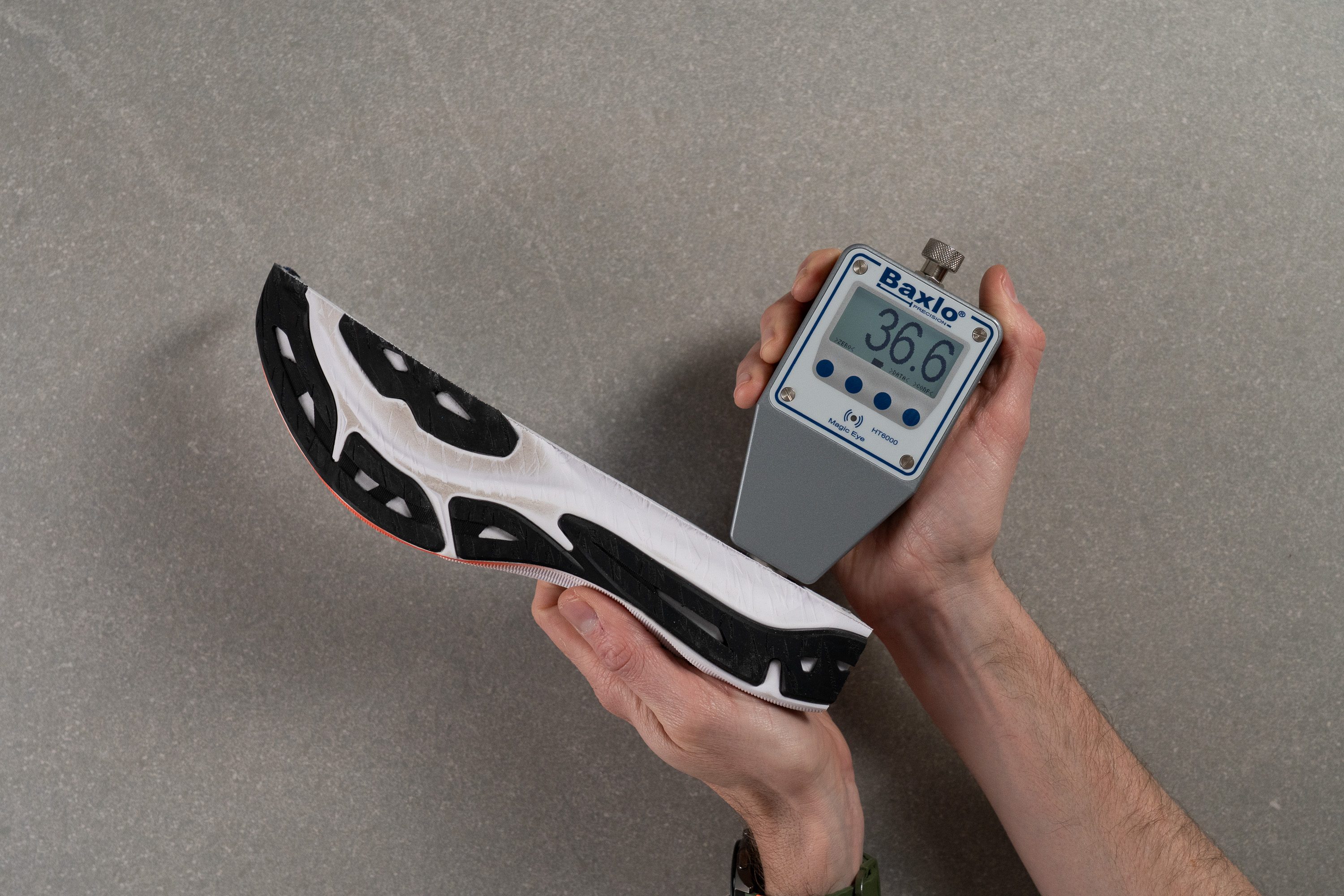 ASICS Dynablast 5 Midsole softness