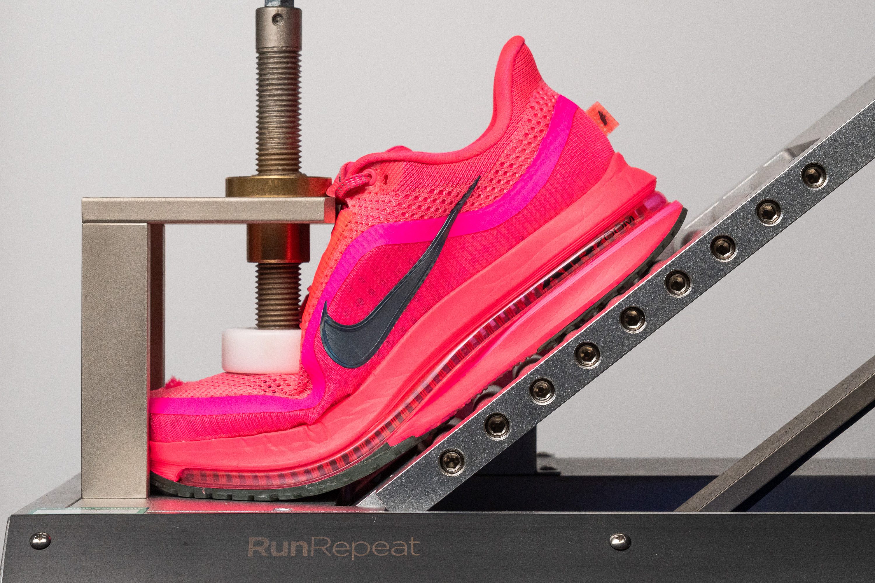 Nike Pegasus Premium Flexibility / Stiffness