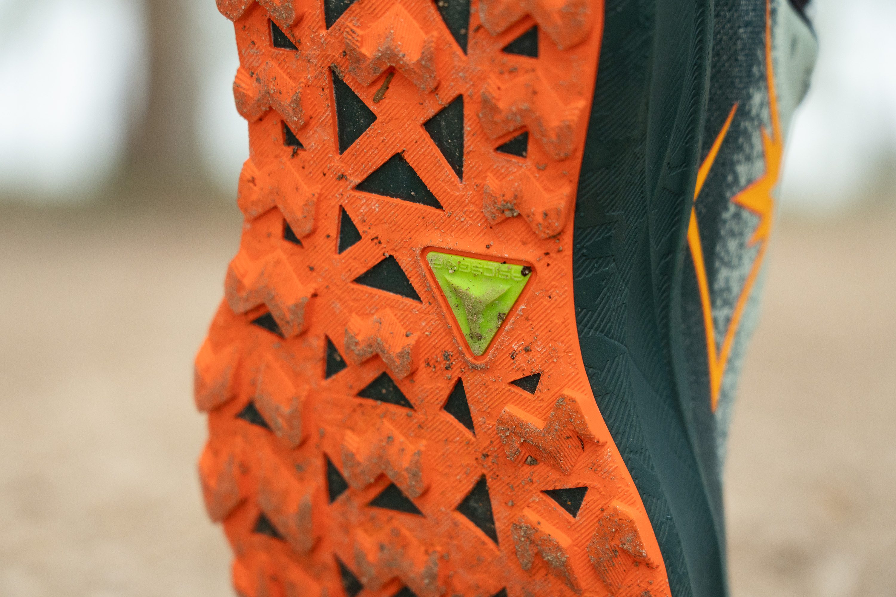 ASICS Trabuco Max 4 lugs