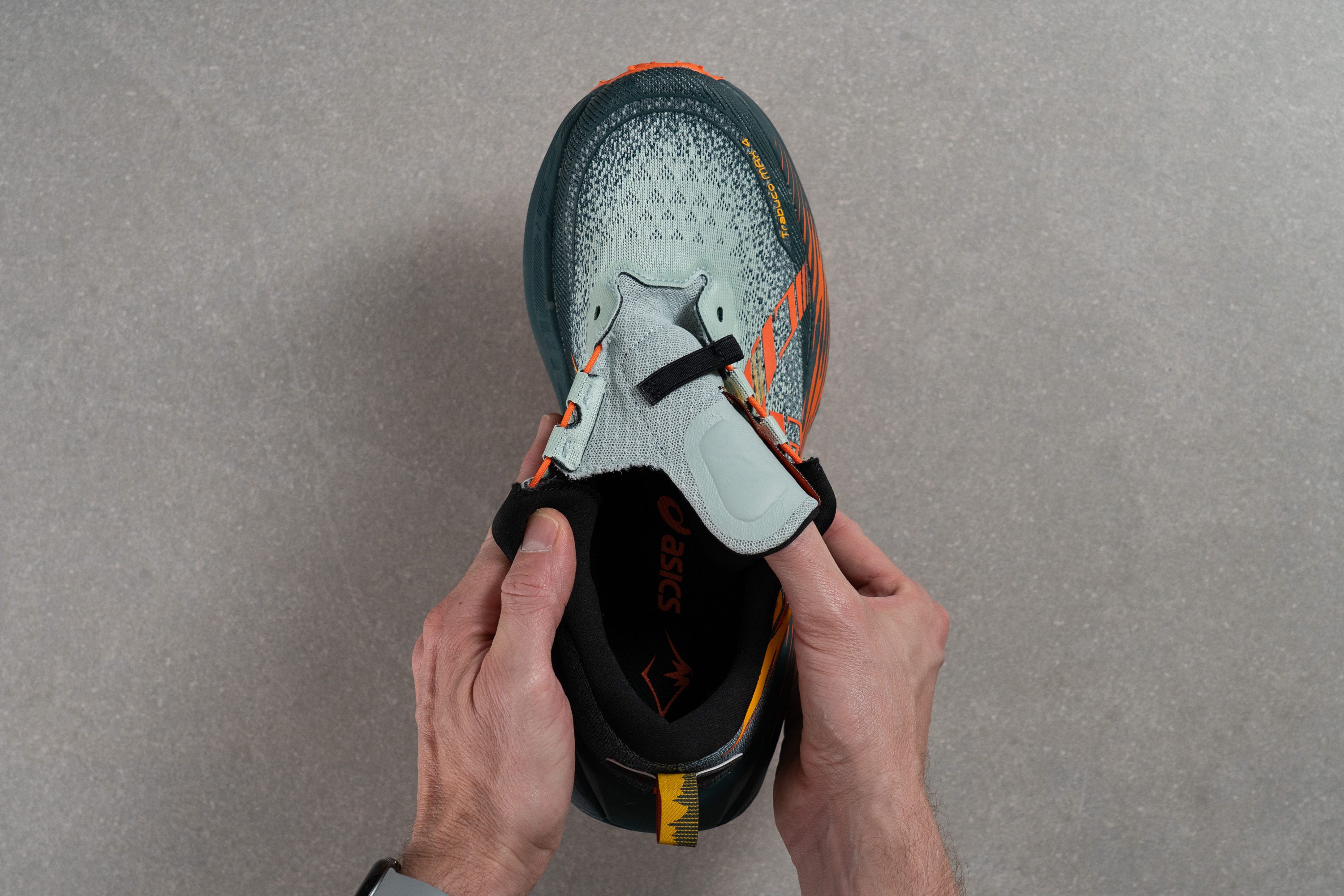 ASICS Trabuco Max 4 Tongue: gusset type