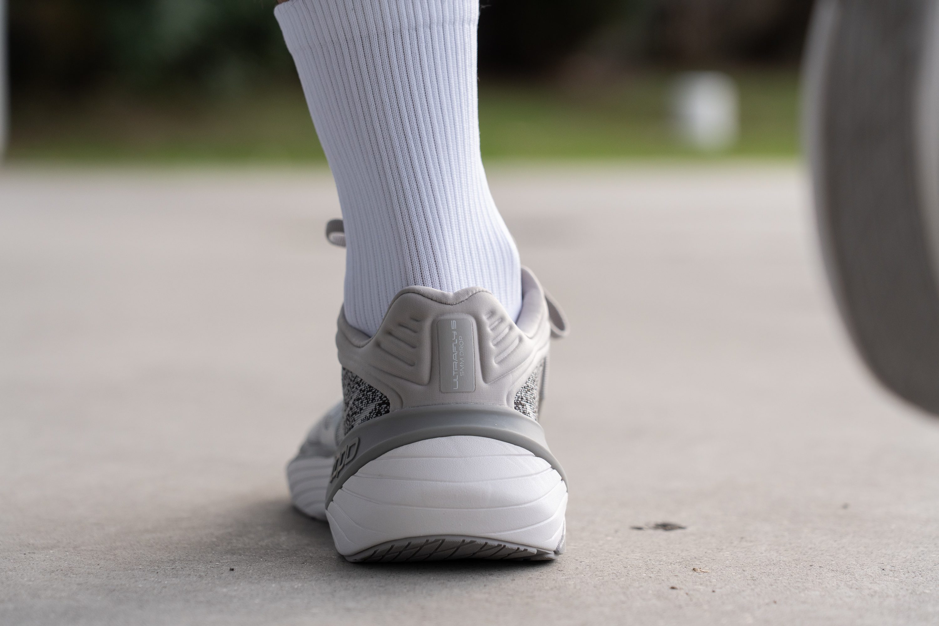 Topo Ultrafly 5 Heel tab