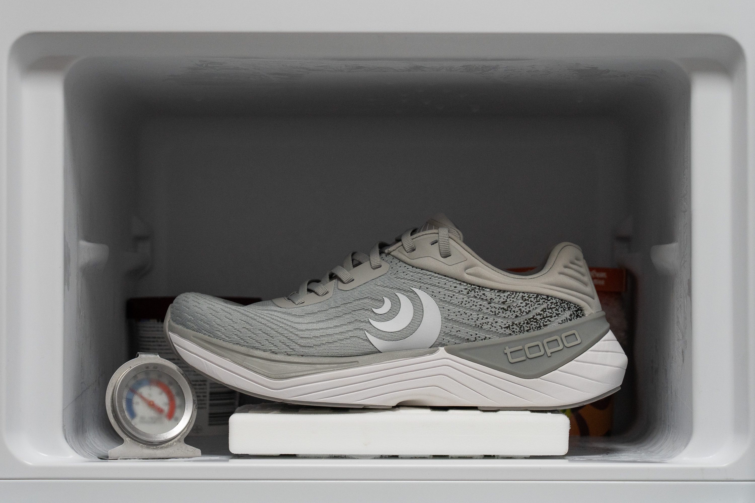 Topo Ultrafly 5 Midsole softness in cold (%)