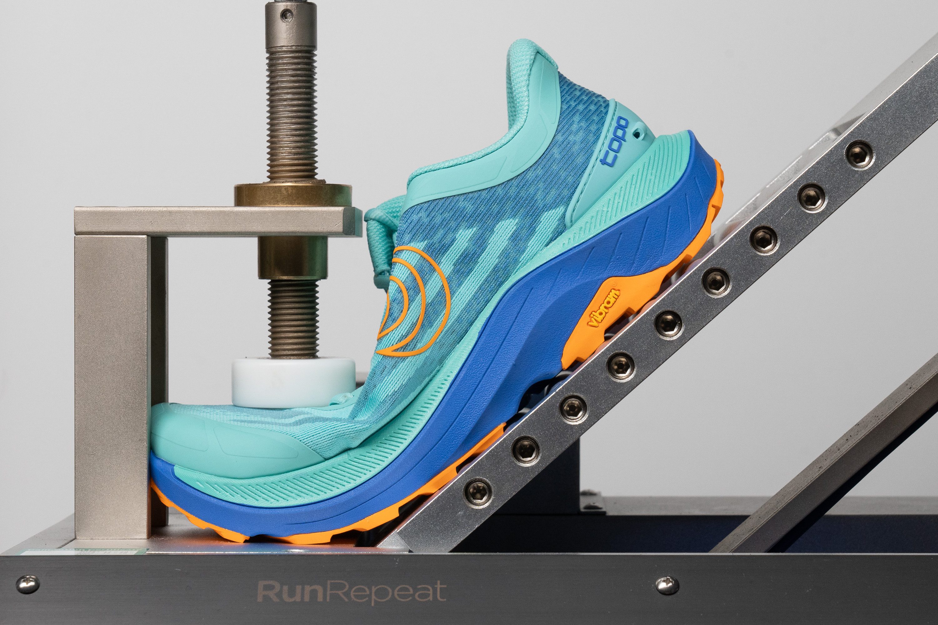 Topo Ultraventure 4 Flexibility / Stiffness