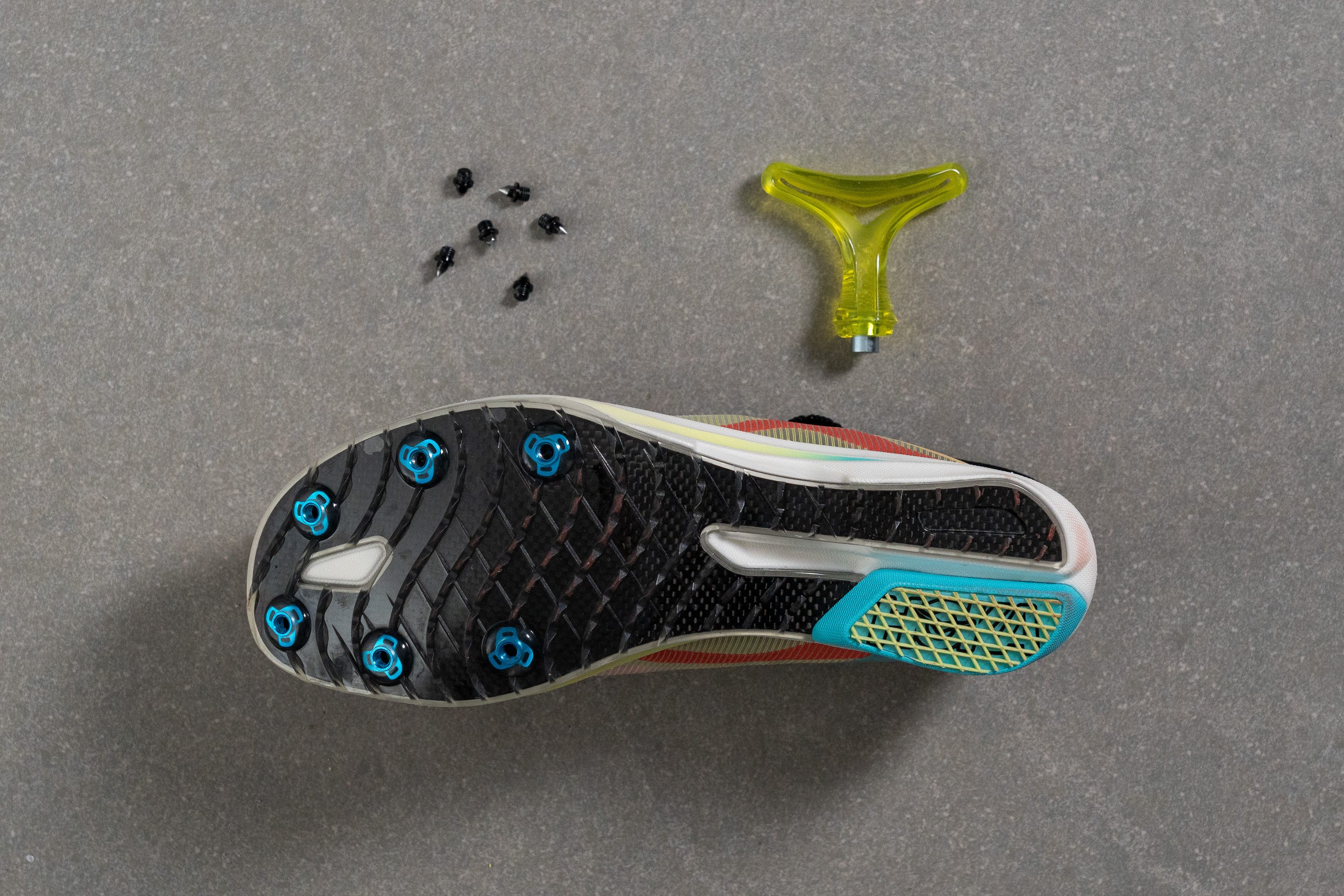 Hoka Cielo X 3 MD Removable pins