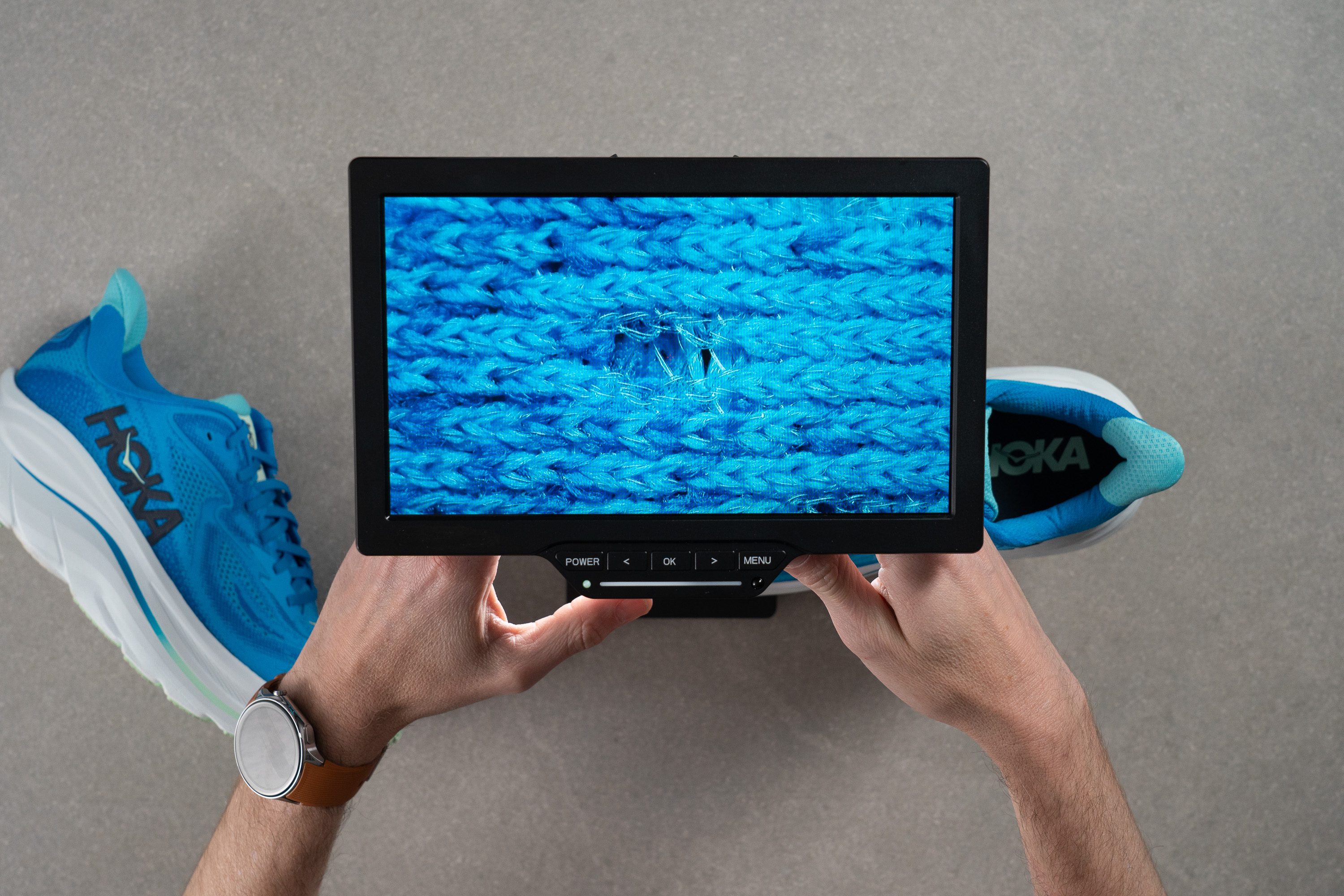 Hoka Clifton 10 microscope