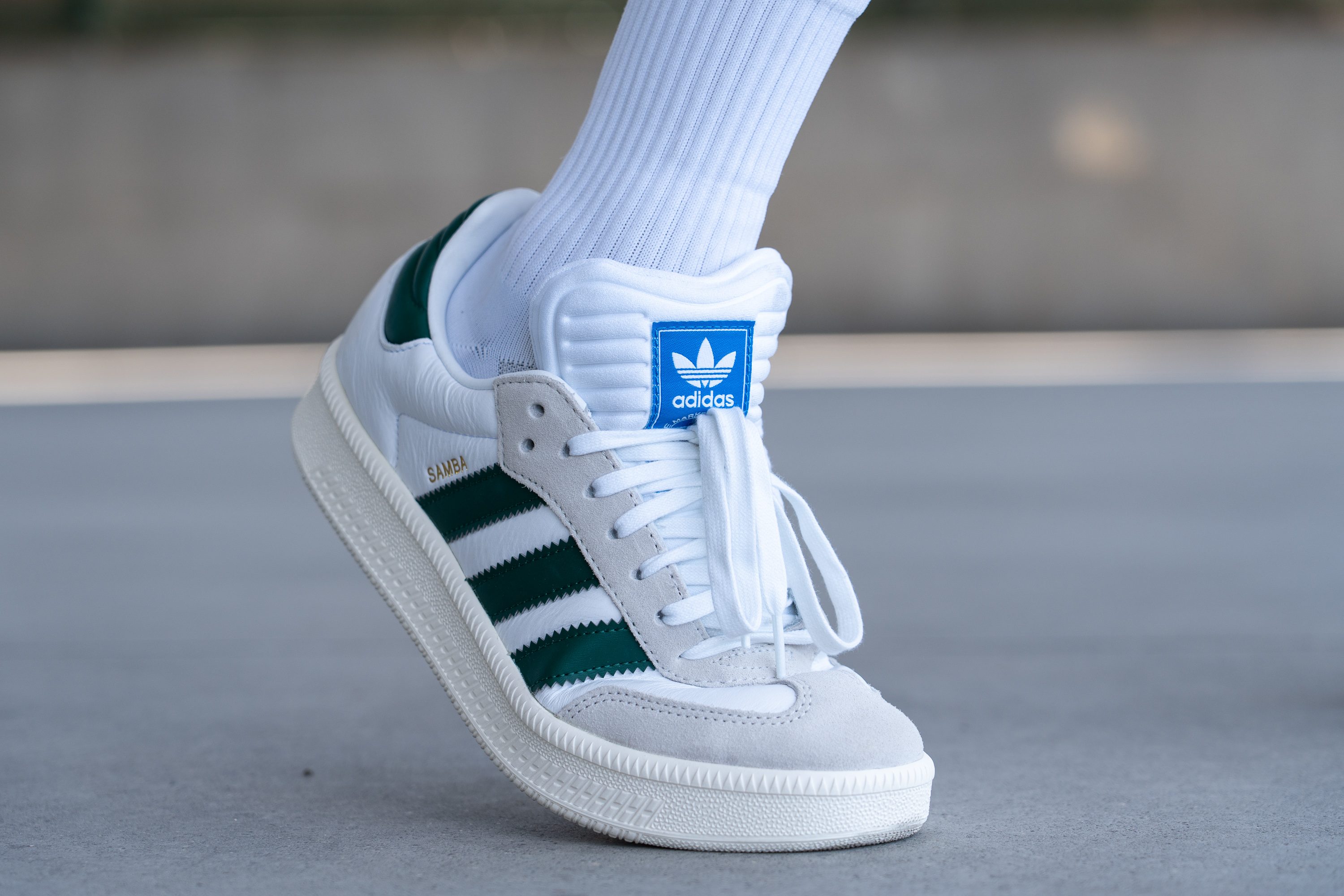 adidas Samba XLG forefoot flex