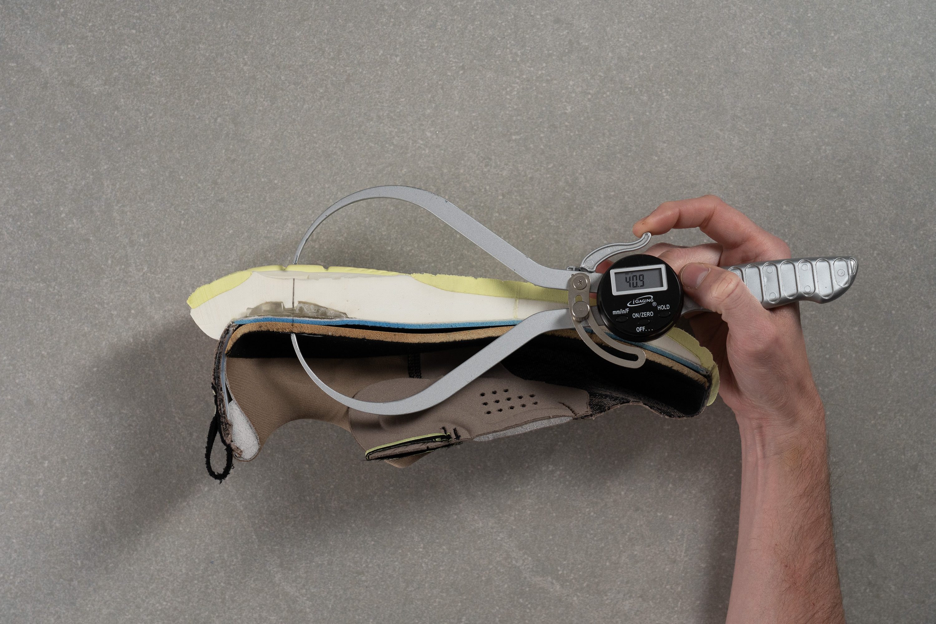 ASICS Corporation says Heel stack