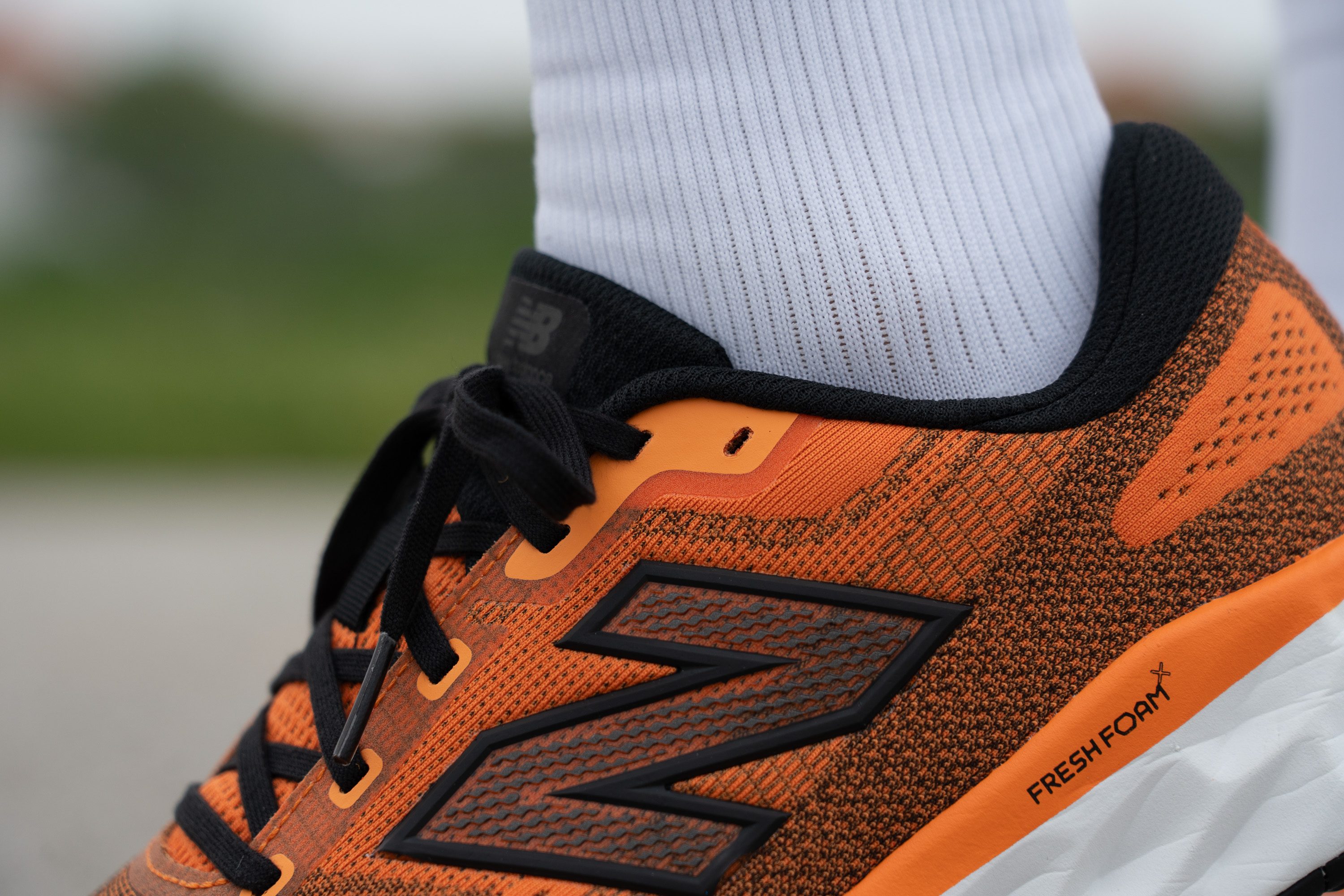 New Balance Fresh Foam X Evoz v4 lacing