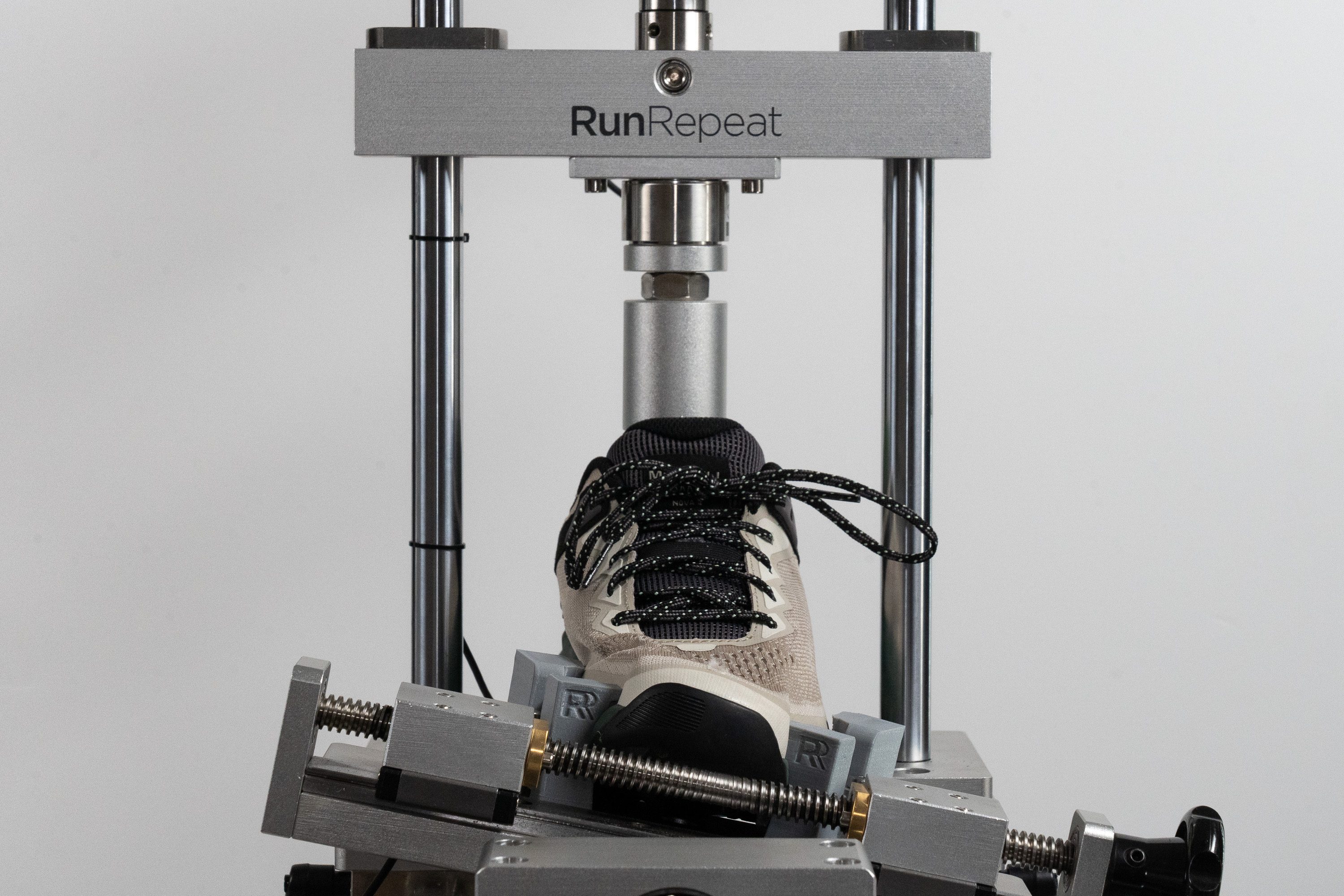 Merrell Nova 4 Torsional rigidity