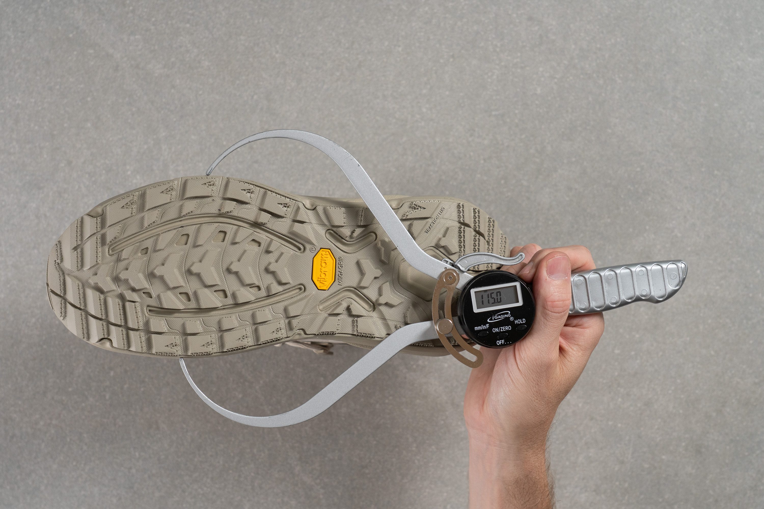 HOKA Kaha 3 GTX Midsole width - forefoot