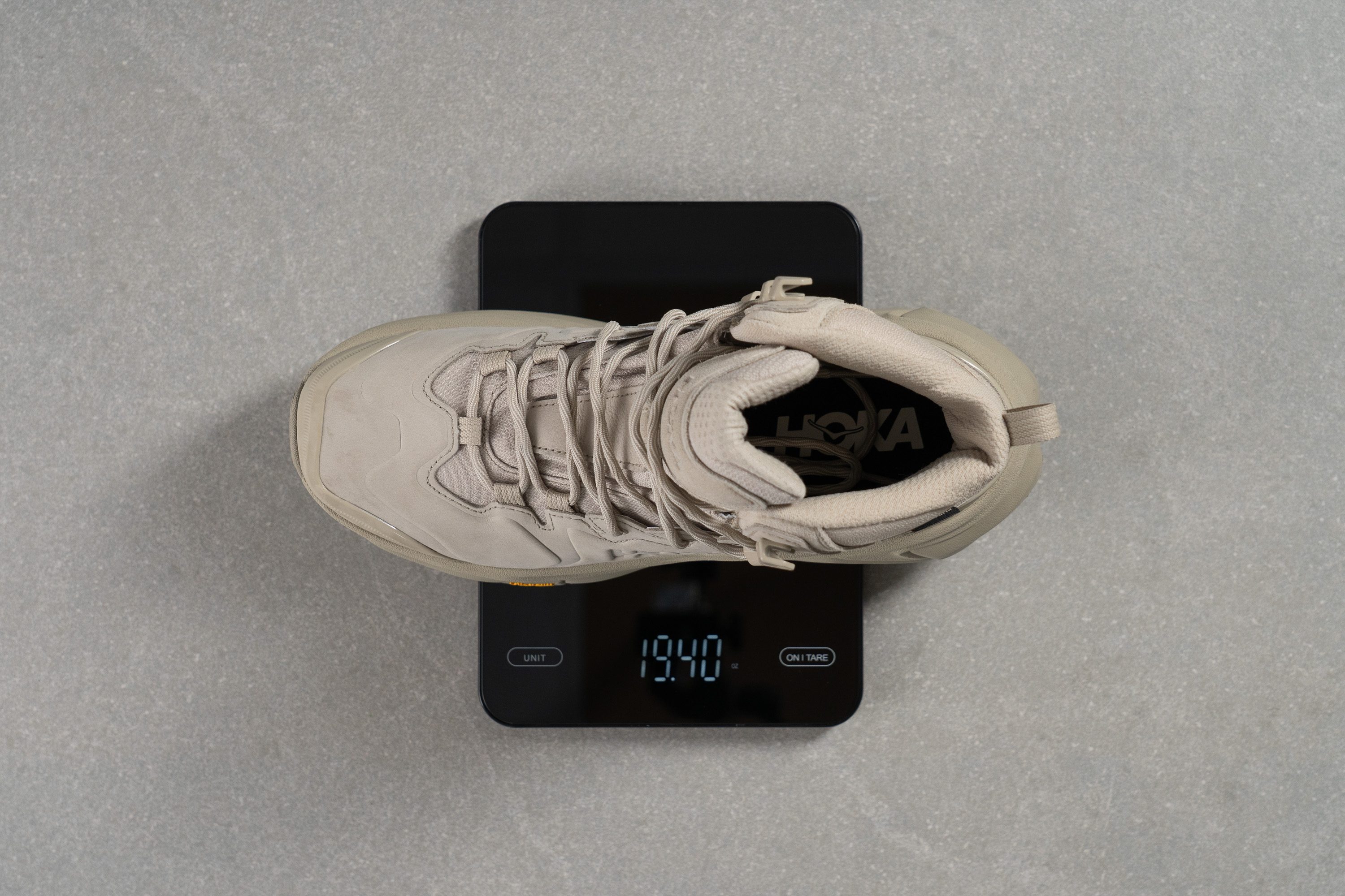 HOKA Kaha 3 GTX Weight