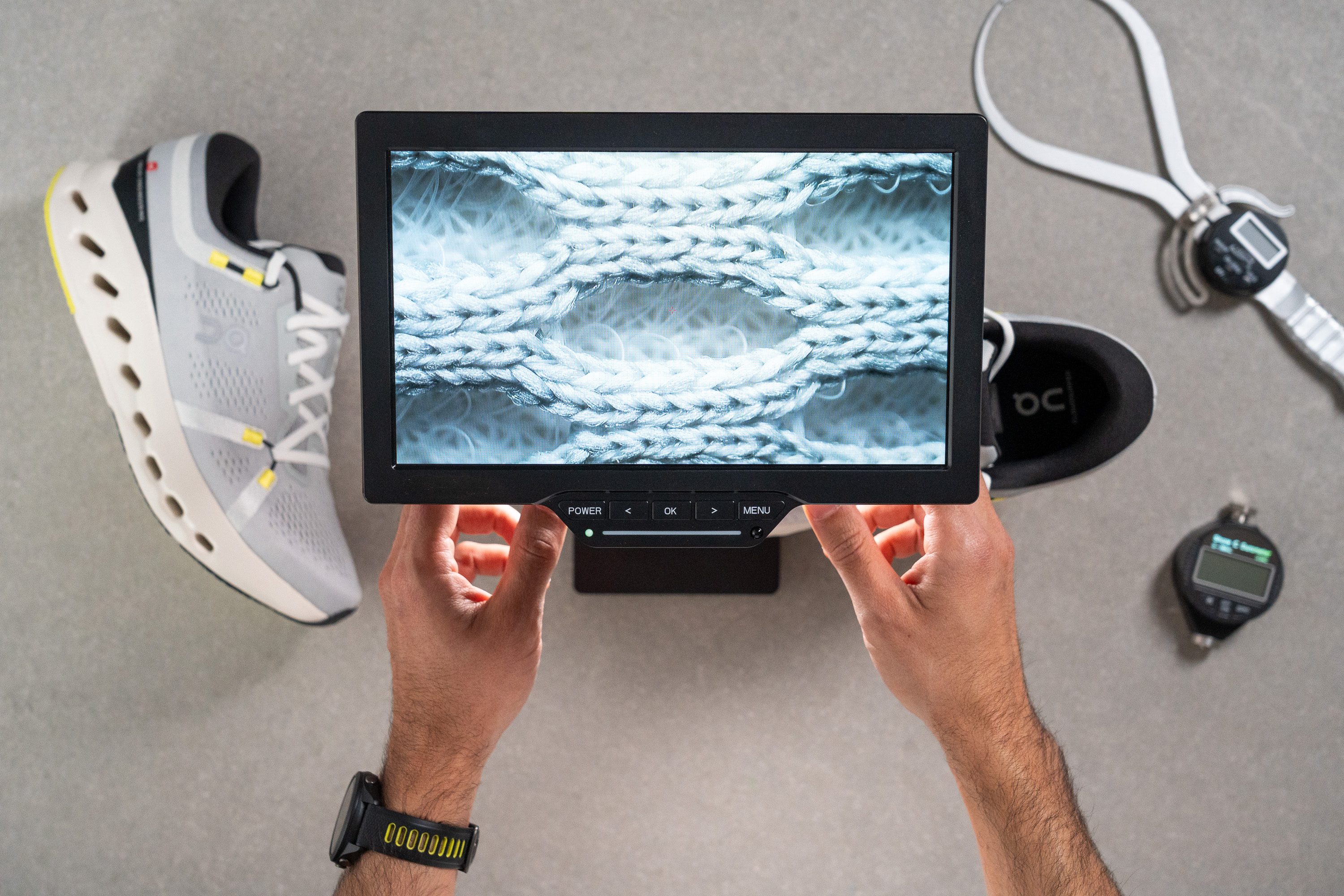 On Cloudsurfer 2 microscope