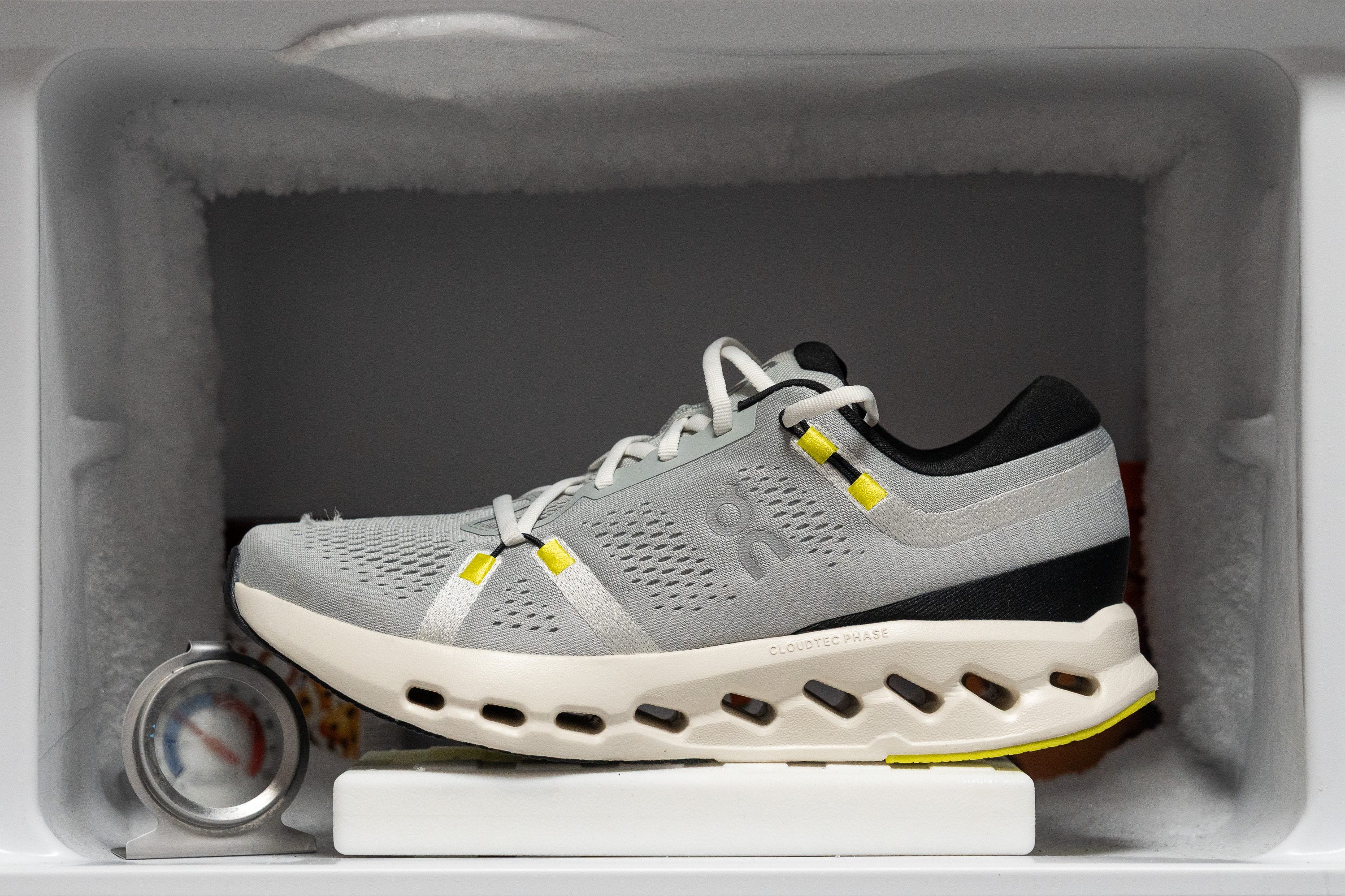 On Cloudsurfer 2 Midsole softness in cold (%)