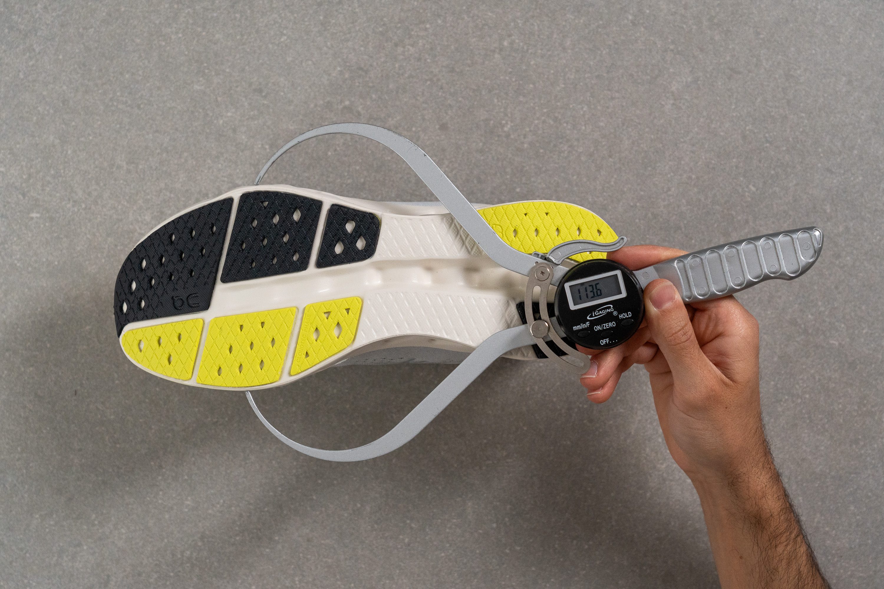 On Cloudsurfer 2 Midsole width - forefoot