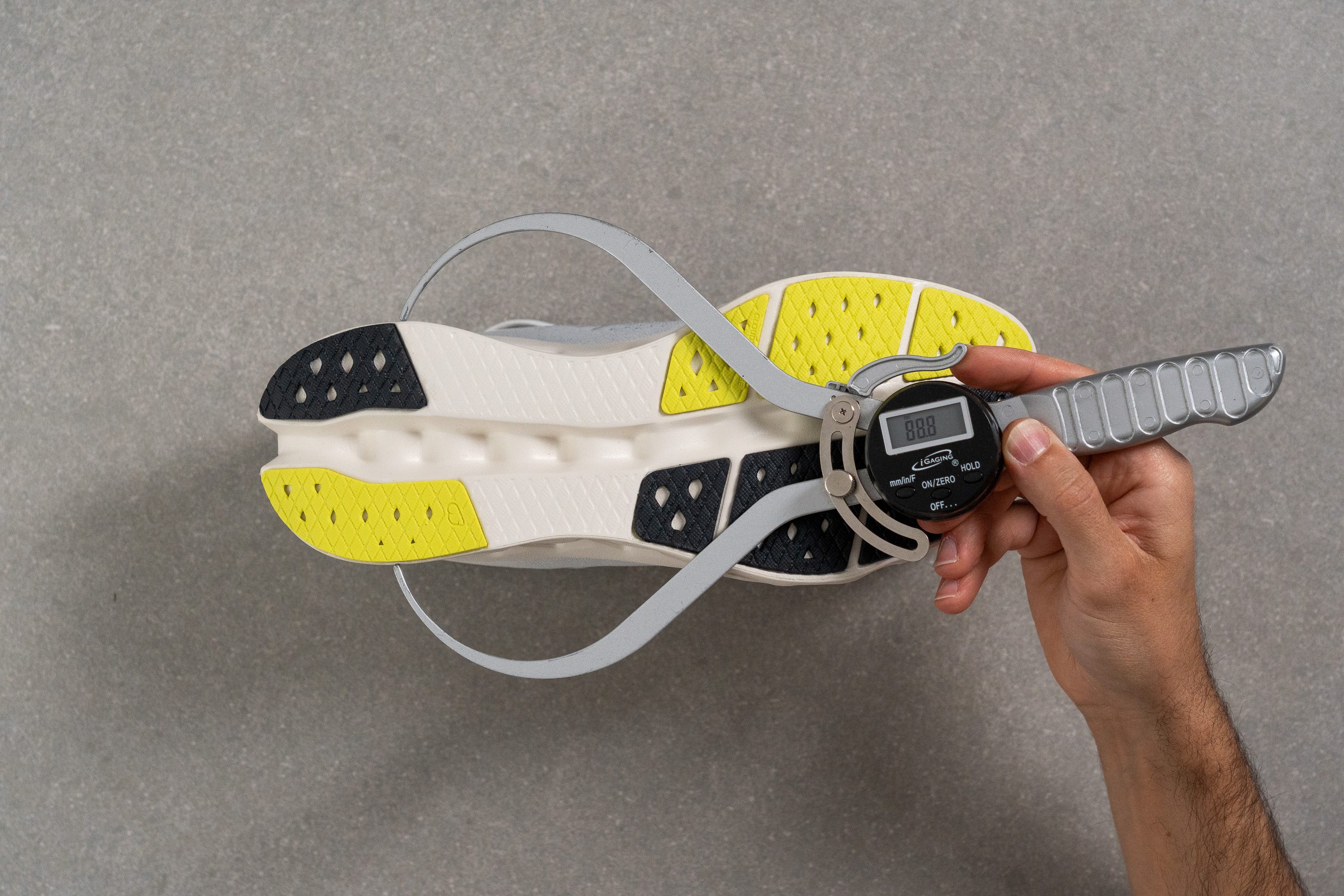 On Cloudsurfer 2 Midsole width - heel