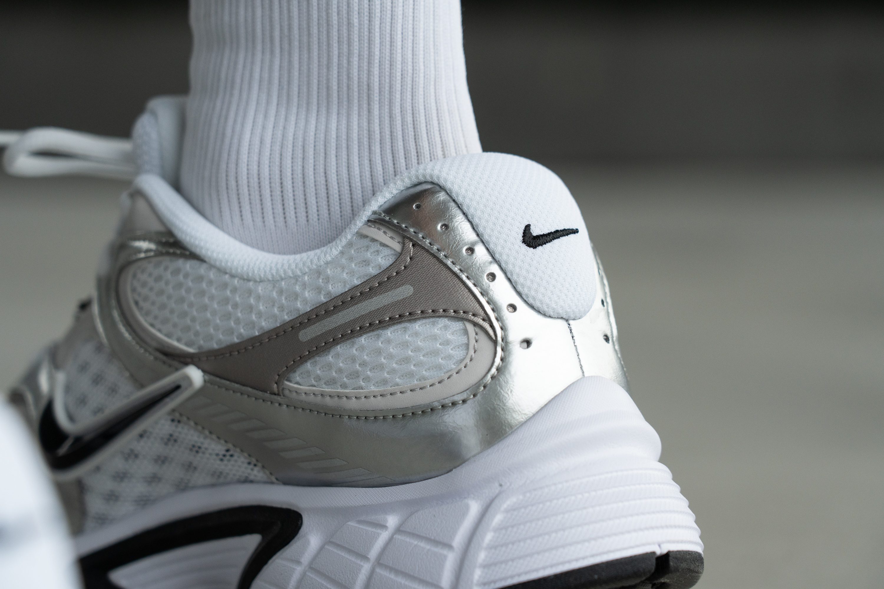 Nike V5 RNR Heel tab