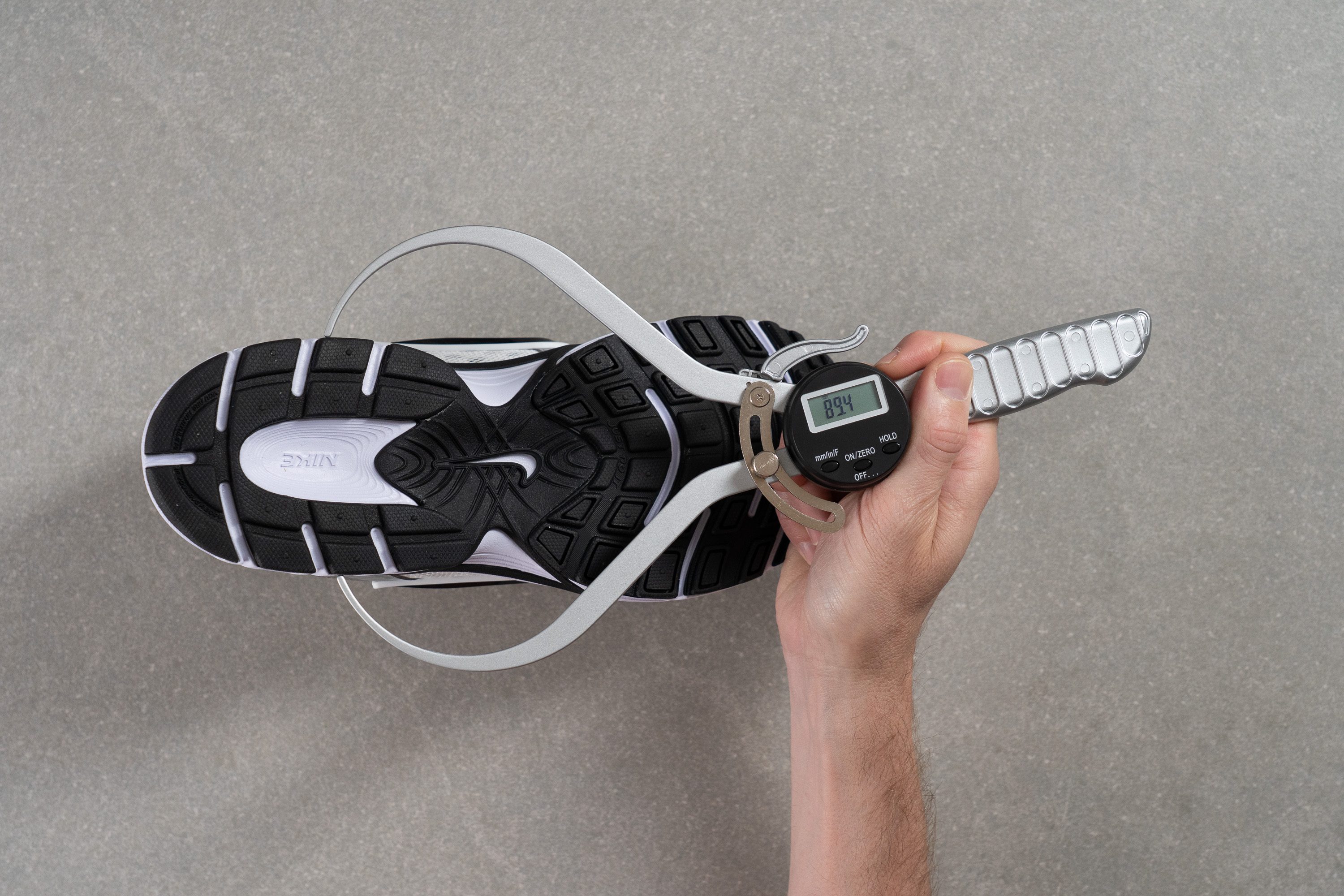 Nike V5 RNR Midsole width - heel