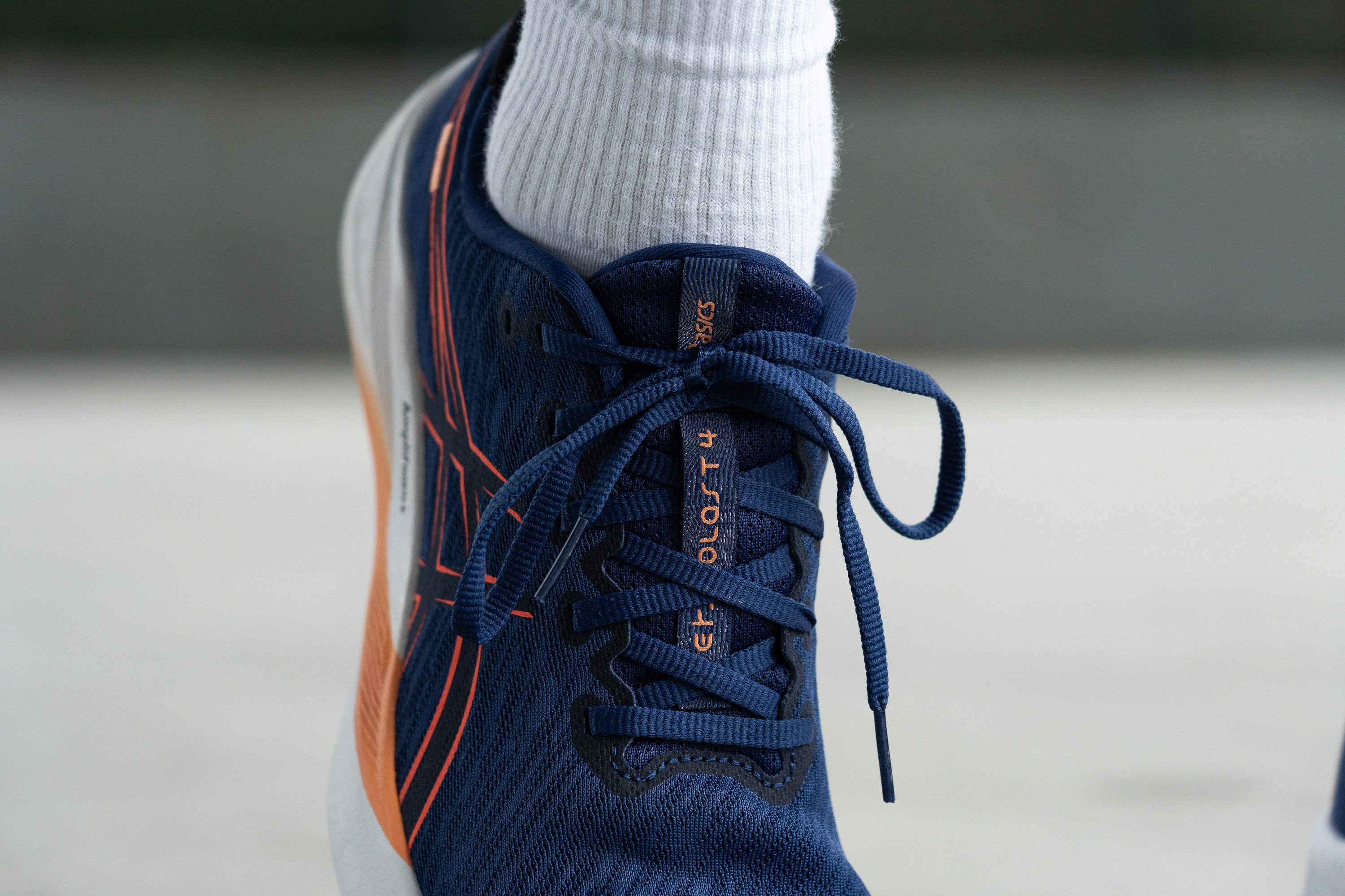 ASICS Versablast 4 lacing
