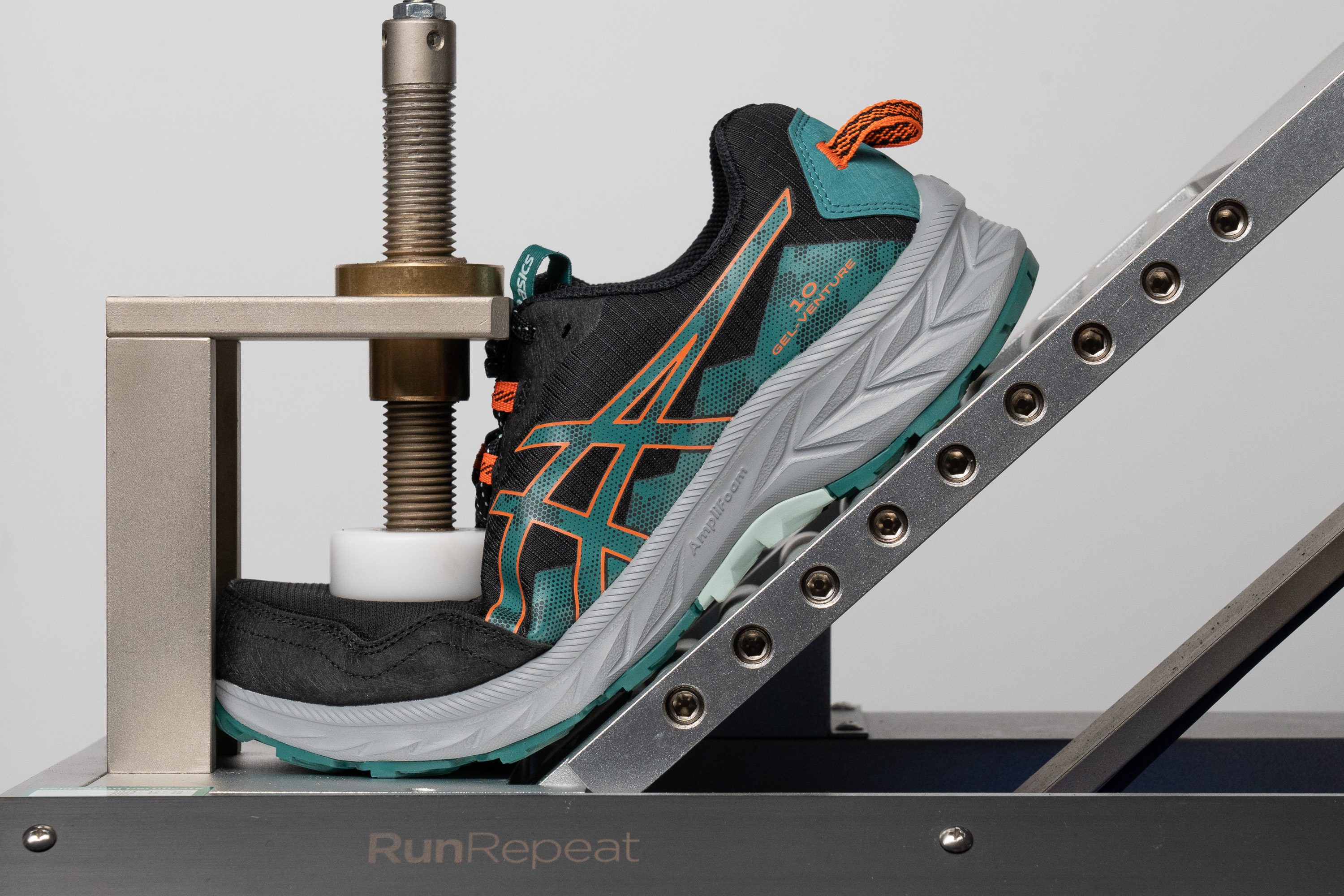 ASICS Gel Venture 10 Flexibility / Stiffness
