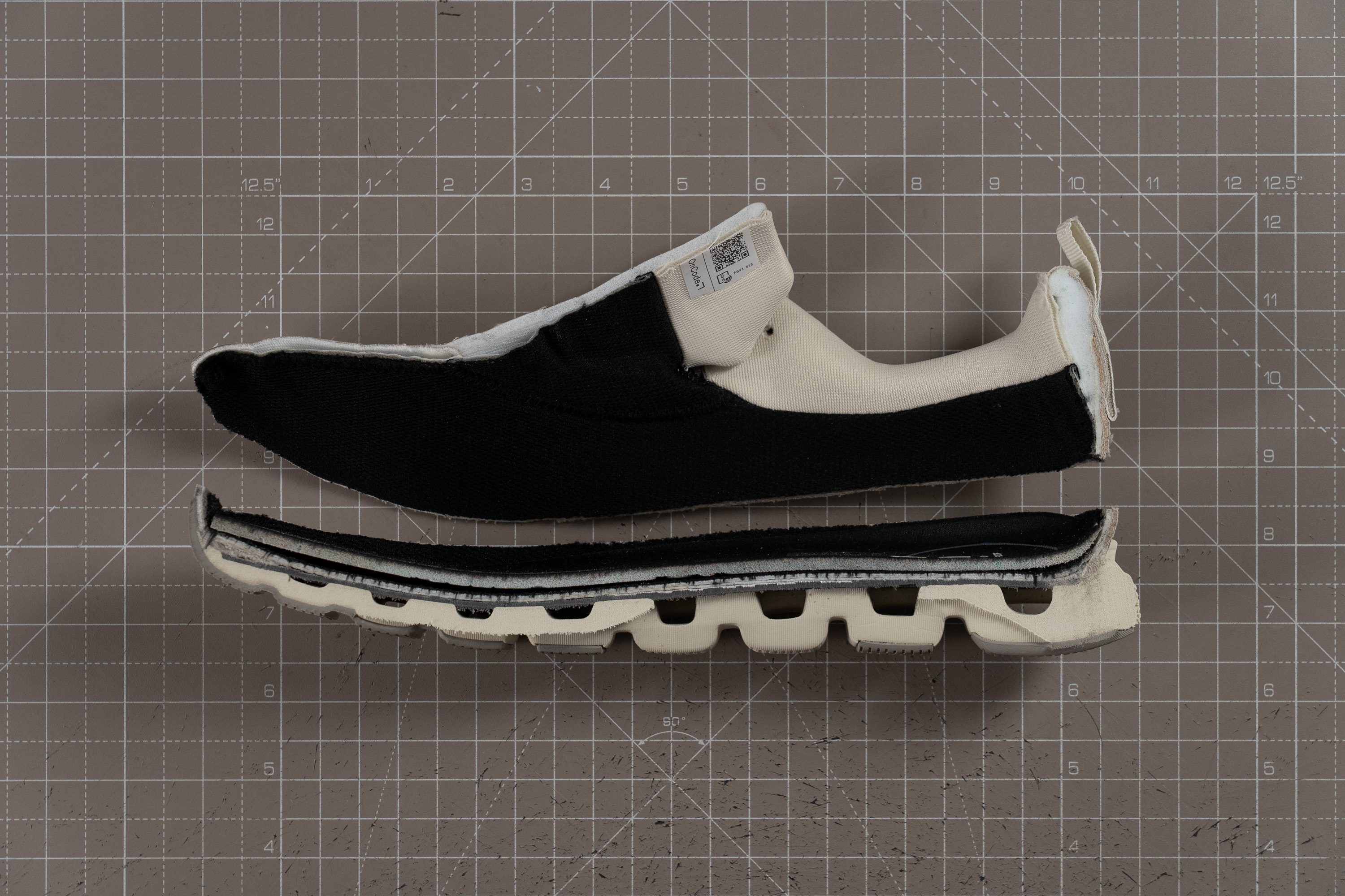 On Cloud 6 Waterproof Drop