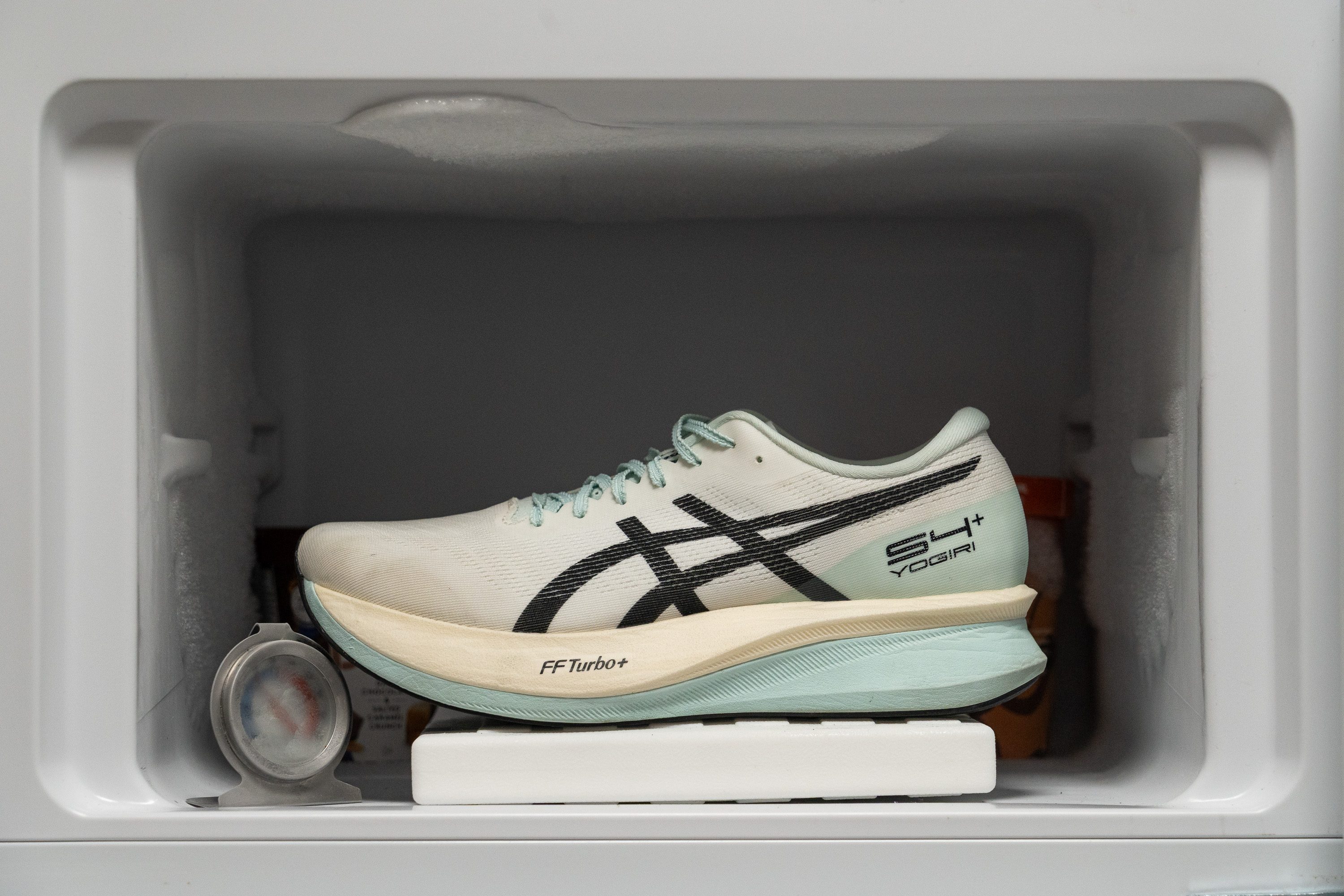 ASICS S4+ Yogiri Midsole softness in cold (%)