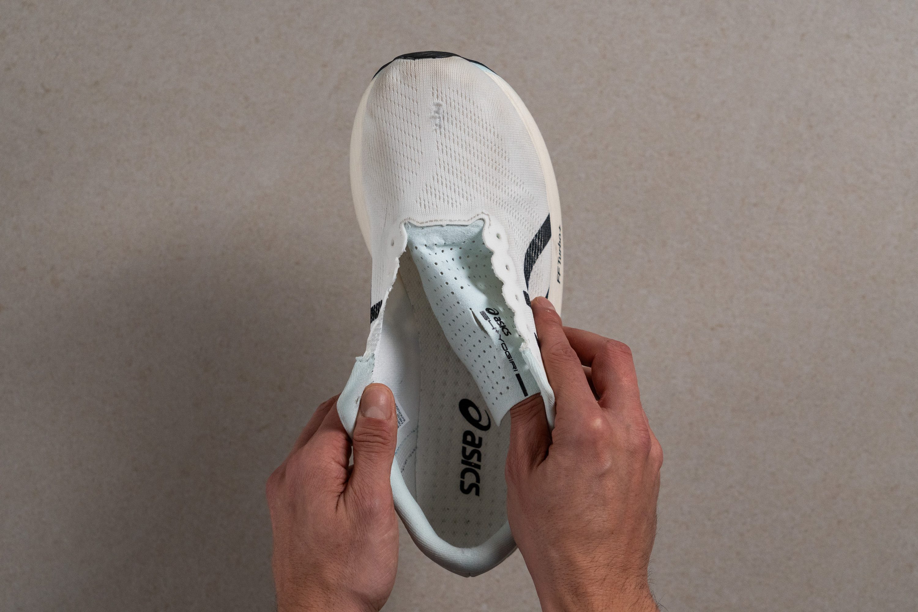 ASICS S4+ Yogiri Tongue: gusset type