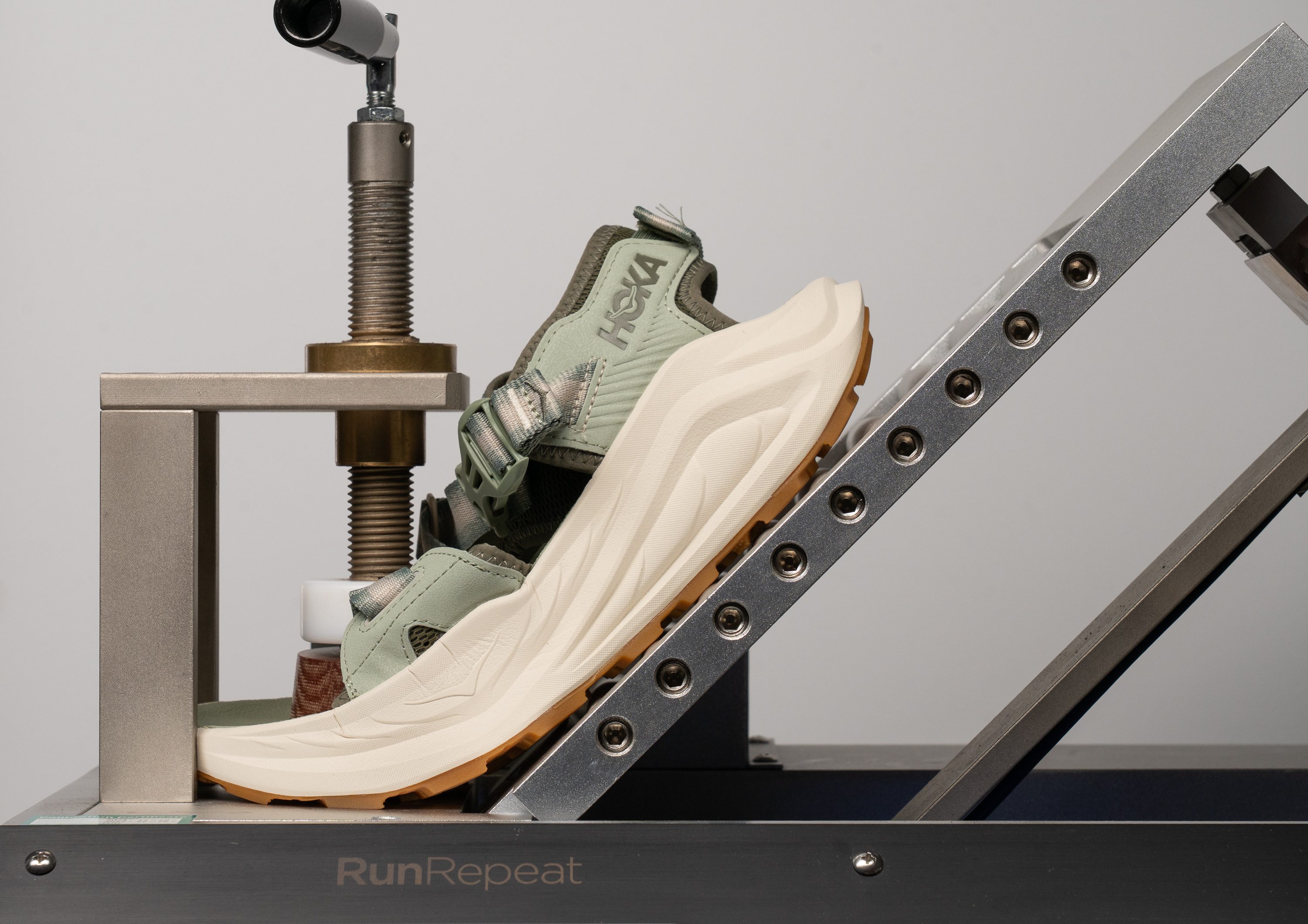 Hoka Infini Hike TC Flexibility / Stiffness