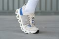 On Cloudswift 4 lacing cage