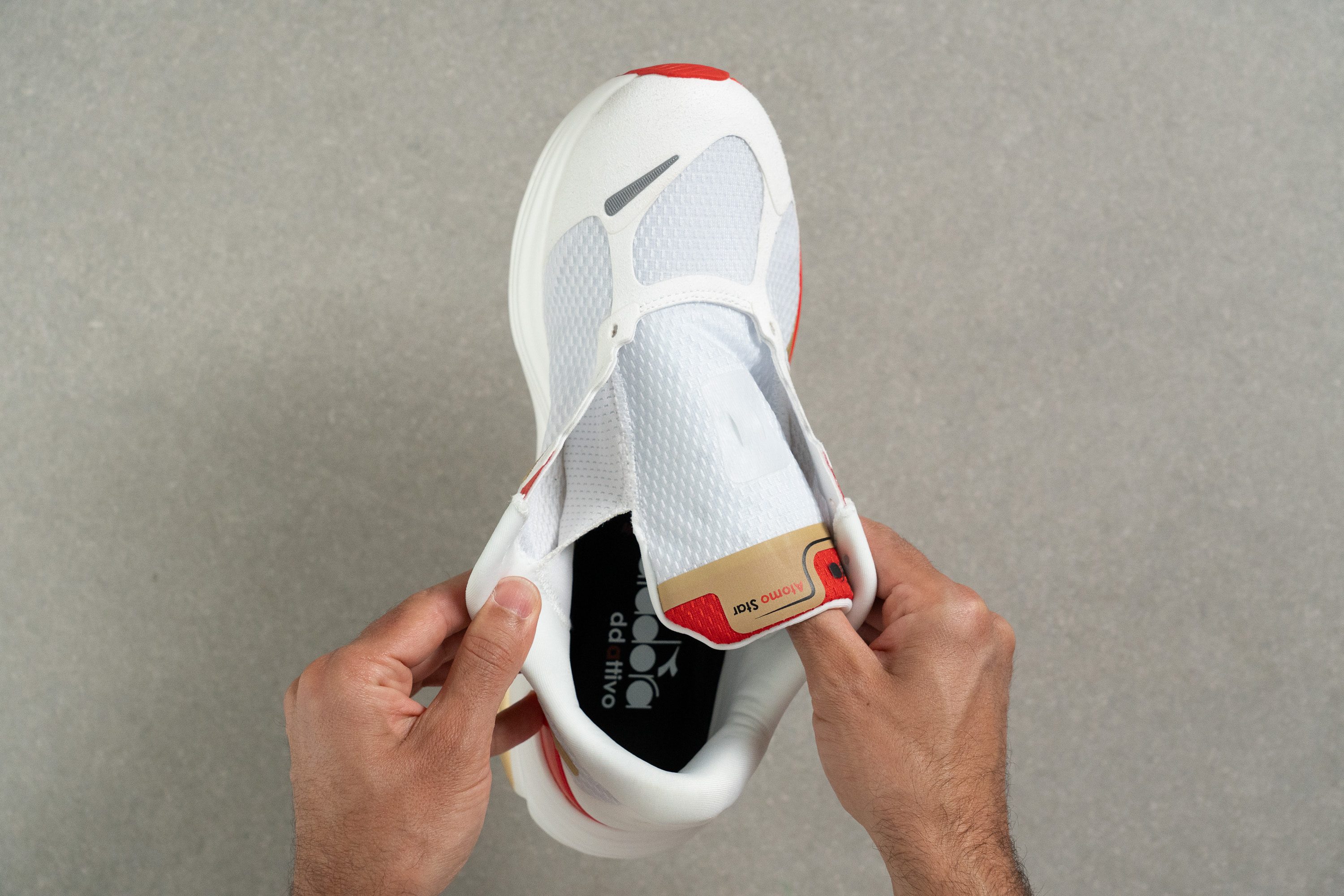 Diadora Atomo Star Tongue: gusset type